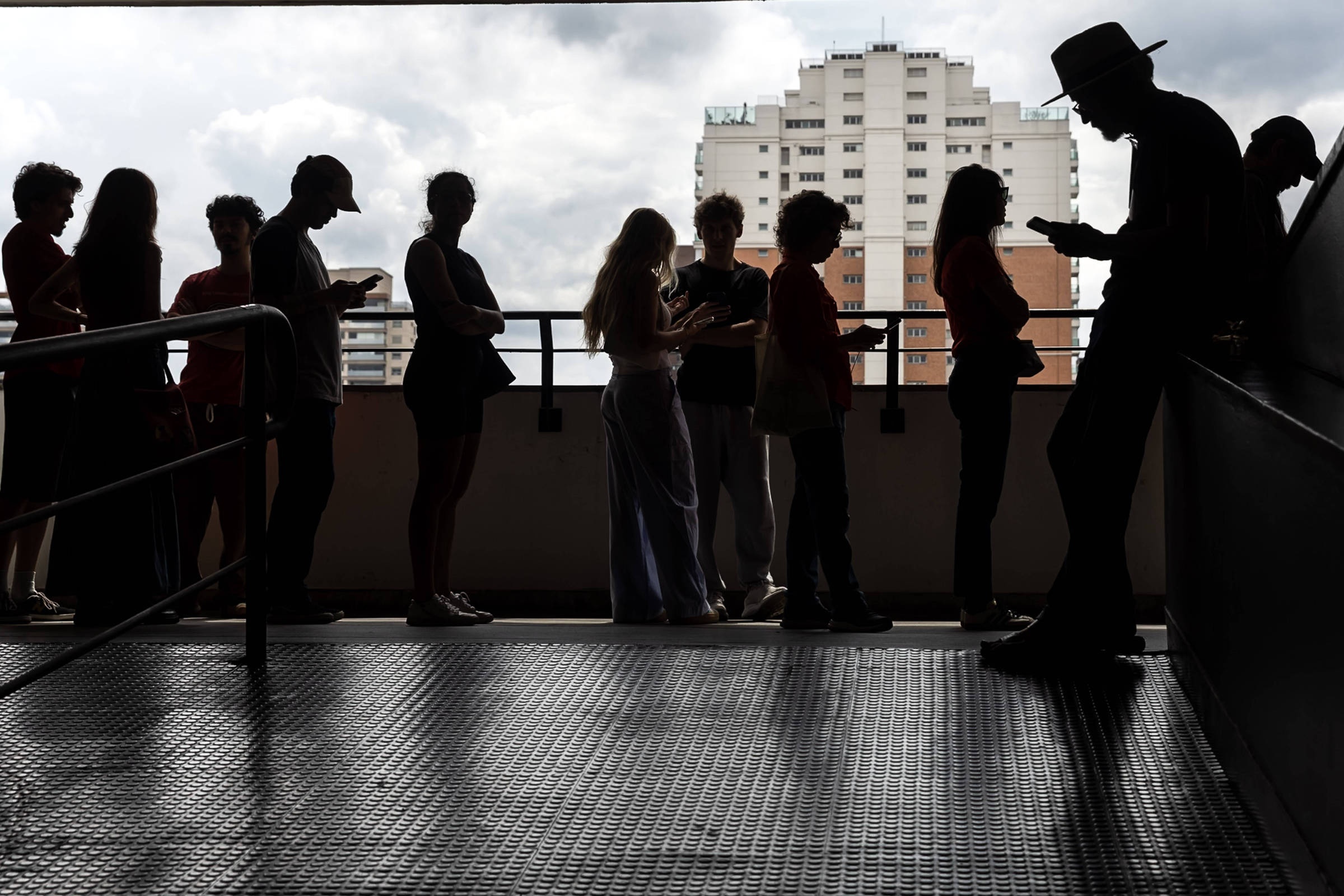 Abstenção cai em grupos estratégicos para Lula, aponta TSE