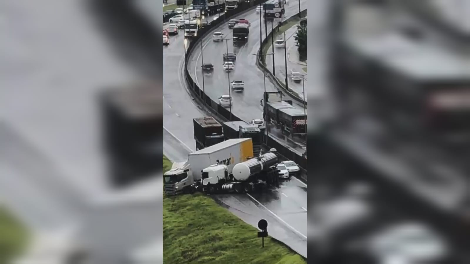 BR-101 em Itapema: Entenda o Impacto de Bloqueios Recorrentes na Logística e na Vida Regional