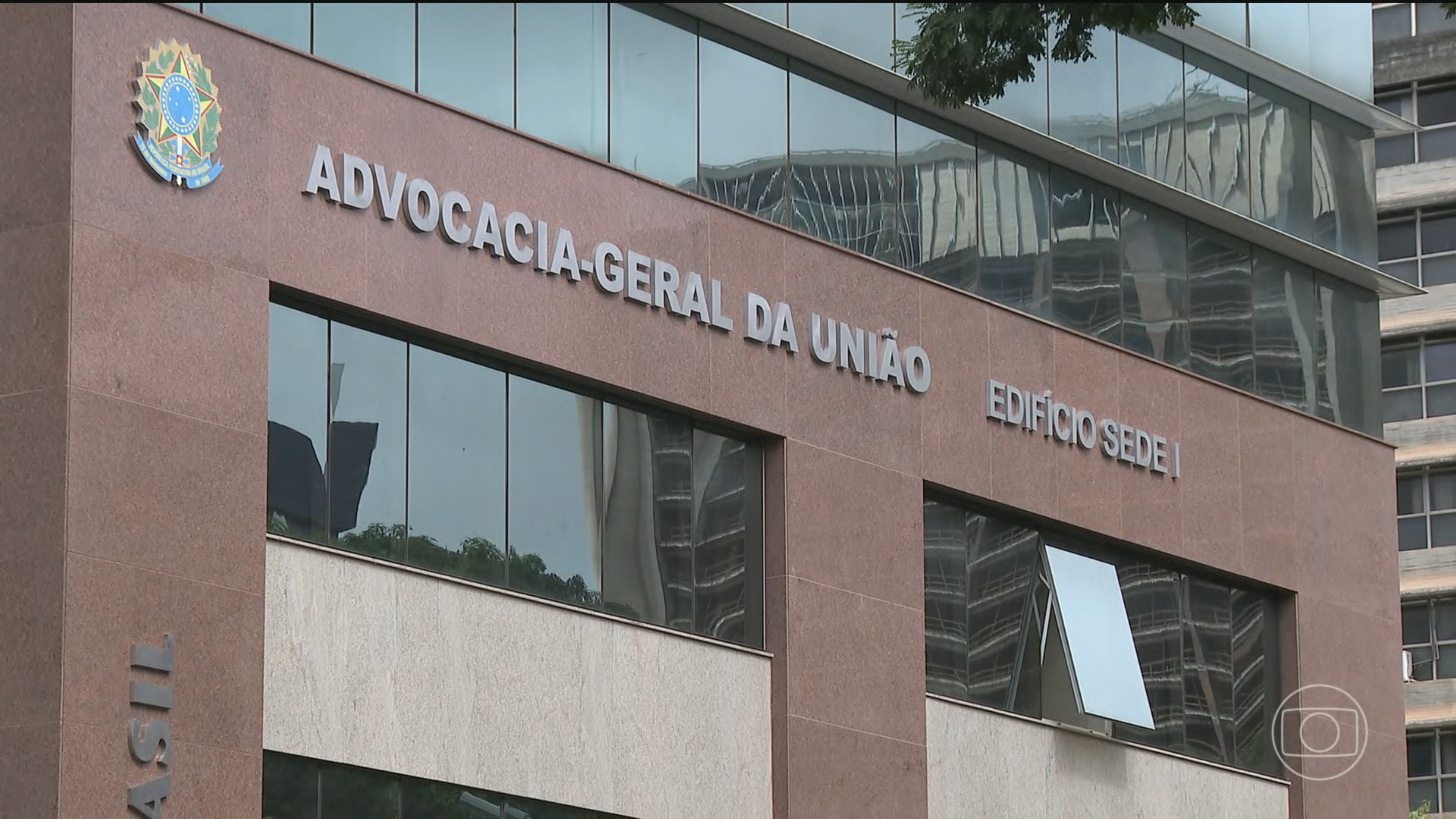 Polícia Civil de SP prende três suspeitos em esquema de apostas ilegais e jogos online fraudulentos