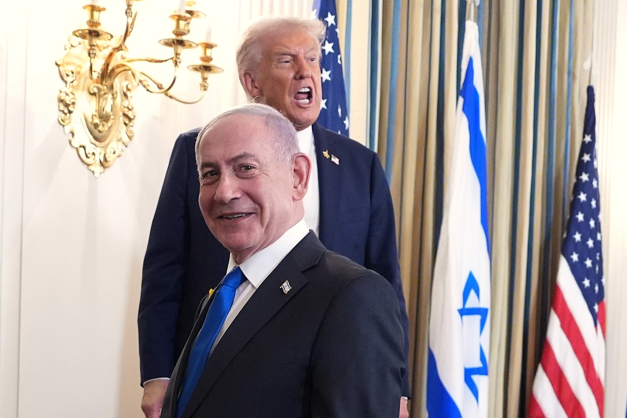 Netanyahu Desafia Previsões de Paz e Sinaliza Guerra Prolongada Contra o Irã: O Impacto Geopolítico Global