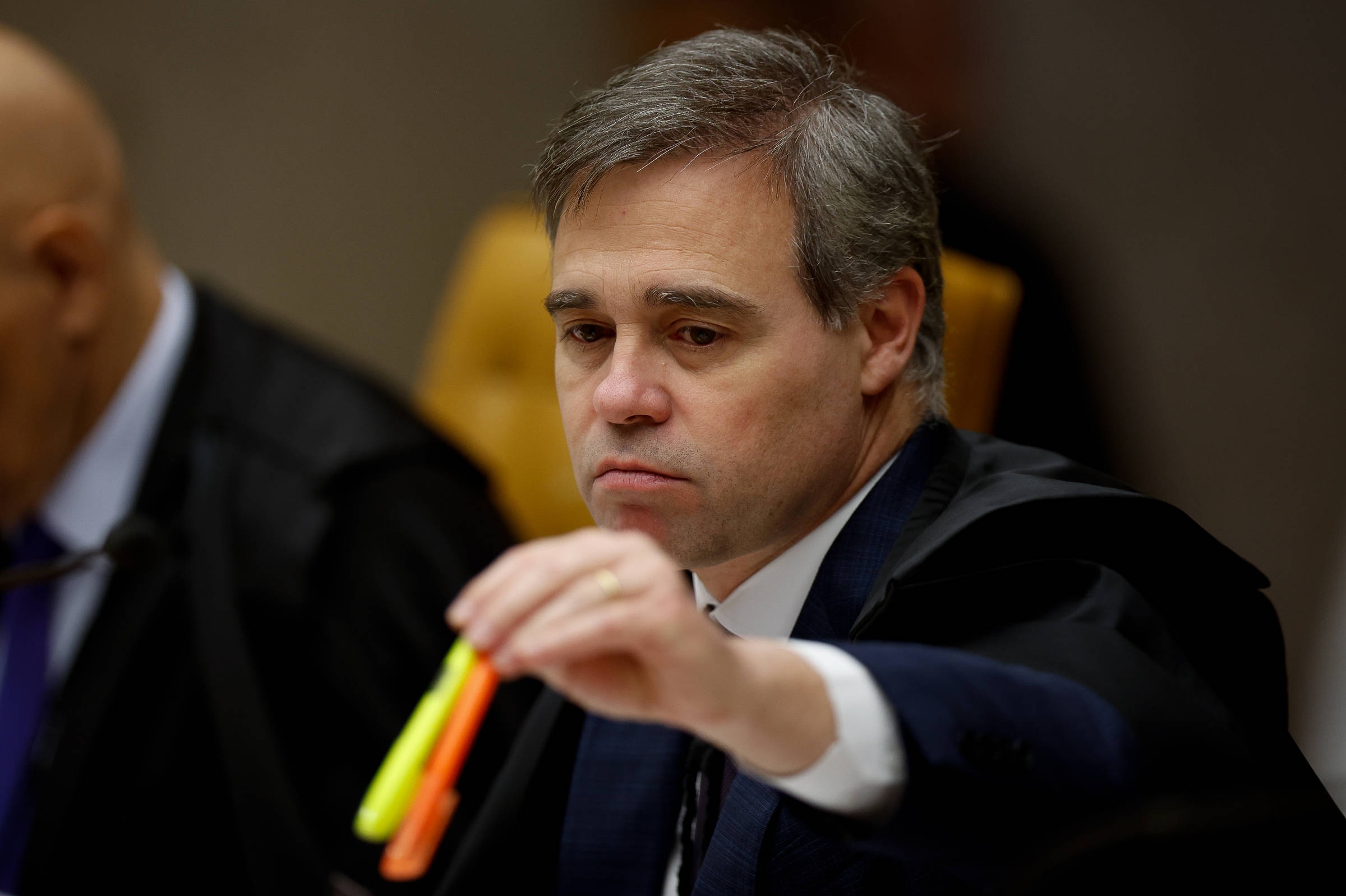 Supremo Tribunal Federal Impõe Limites à Atuação de CPIs e Reafirma Poder de Freio