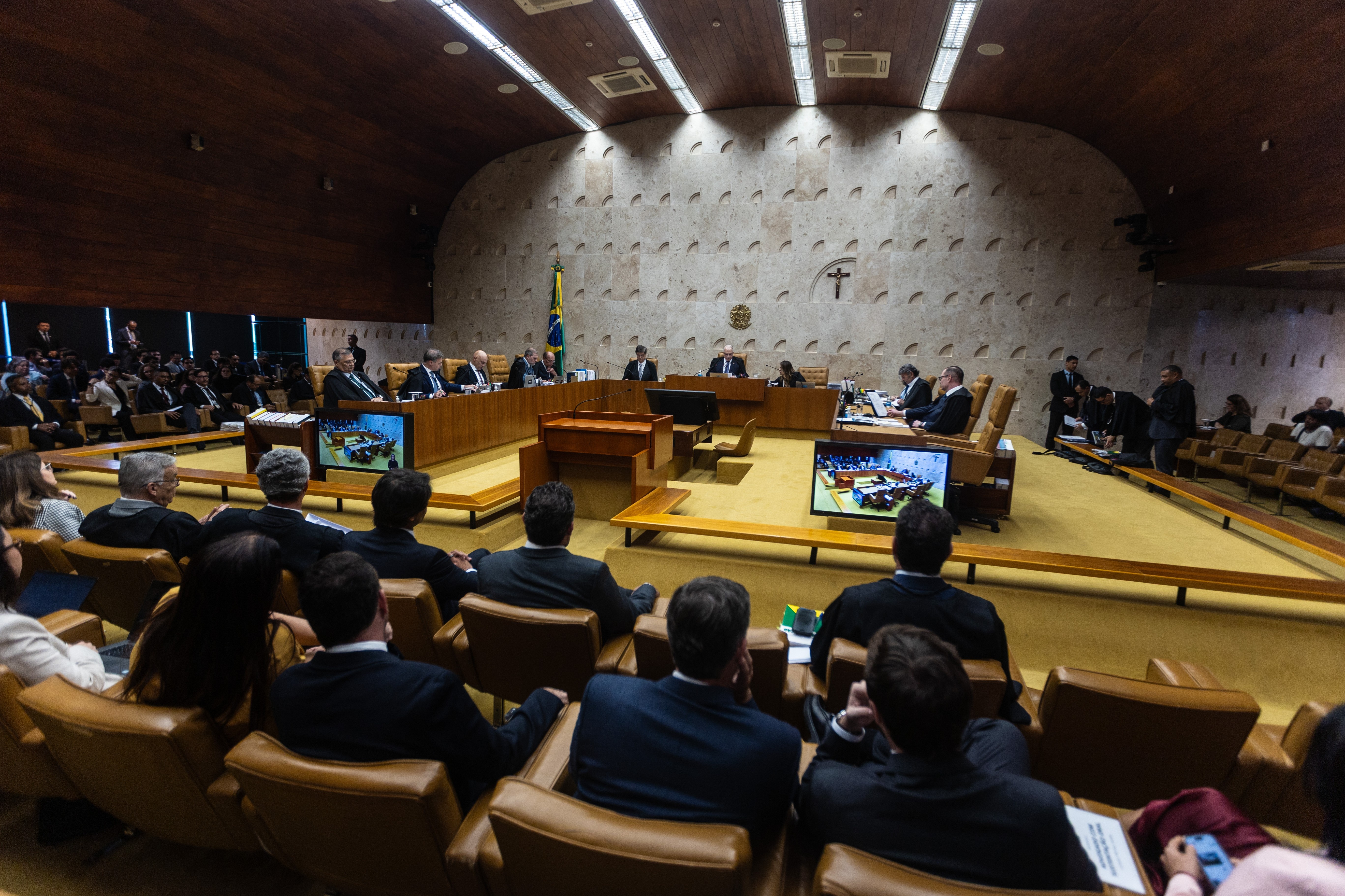 O Alerta Institucional: STF e PF em Tensão por Autonomia e Decoro