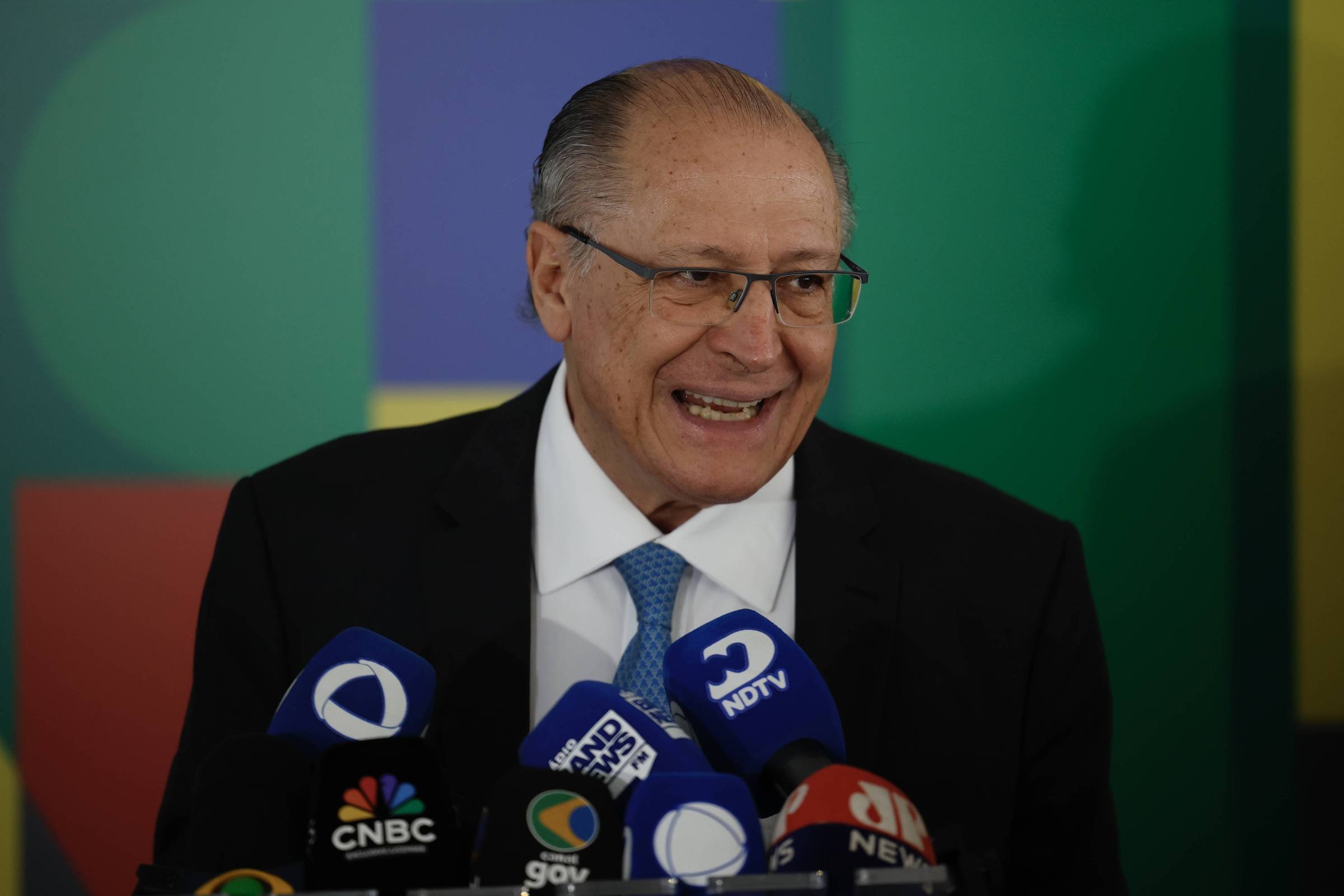 Alckmin anuncia saída do Ministério da Indústria no dia 4 de abril