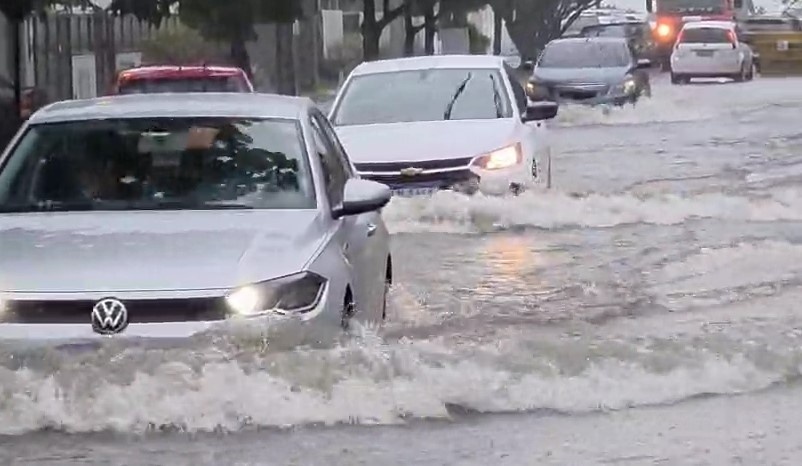 Paraíba sob Alerta Extremo: Desvendando os Impactos Reais das Chuvas Intensas