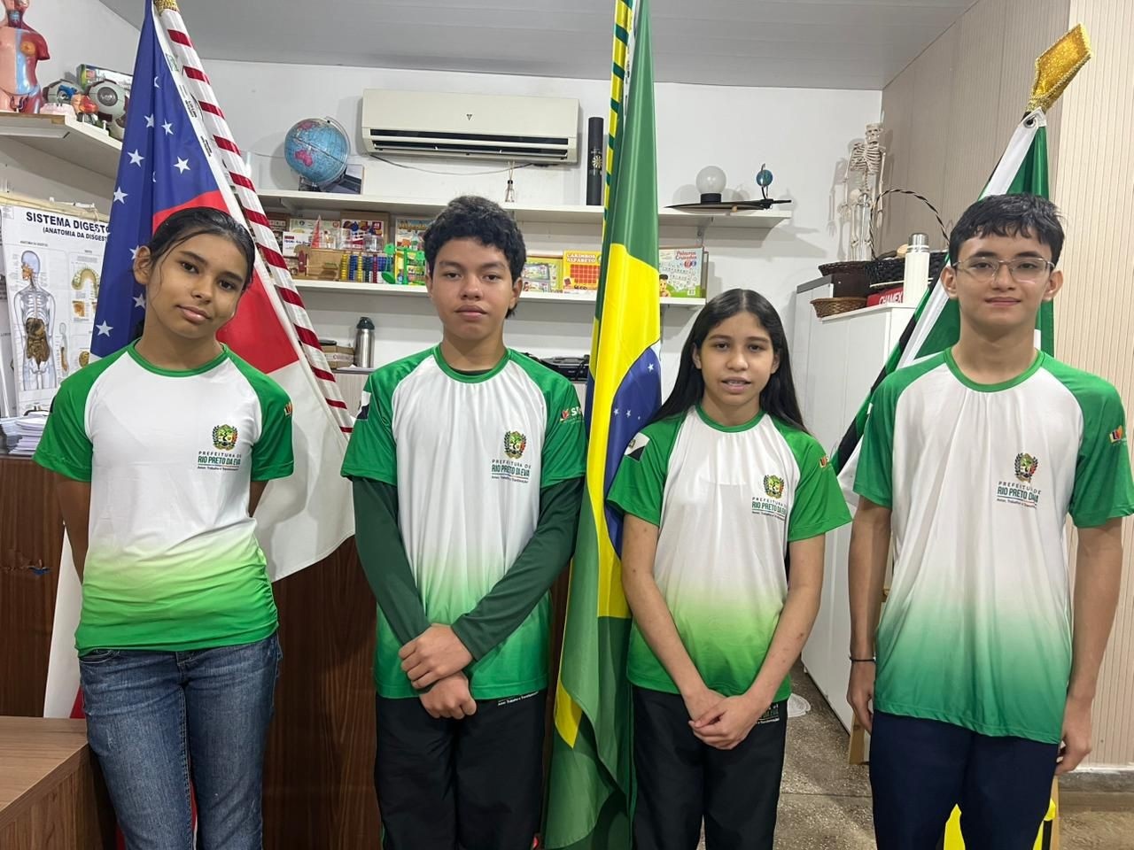 Amazonas Brilha na França: A Trajetória de Excelência que Leva Estudantes de Rio Preto da Eva à Olimpíada Internacional de Matemática