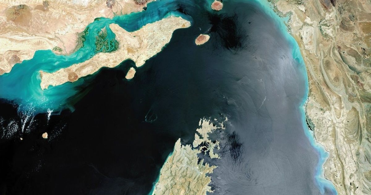 A Vantagem Estratégica Iraniana no Estreito de Ormuz e Seus Reflexos Globais Inevitáveis