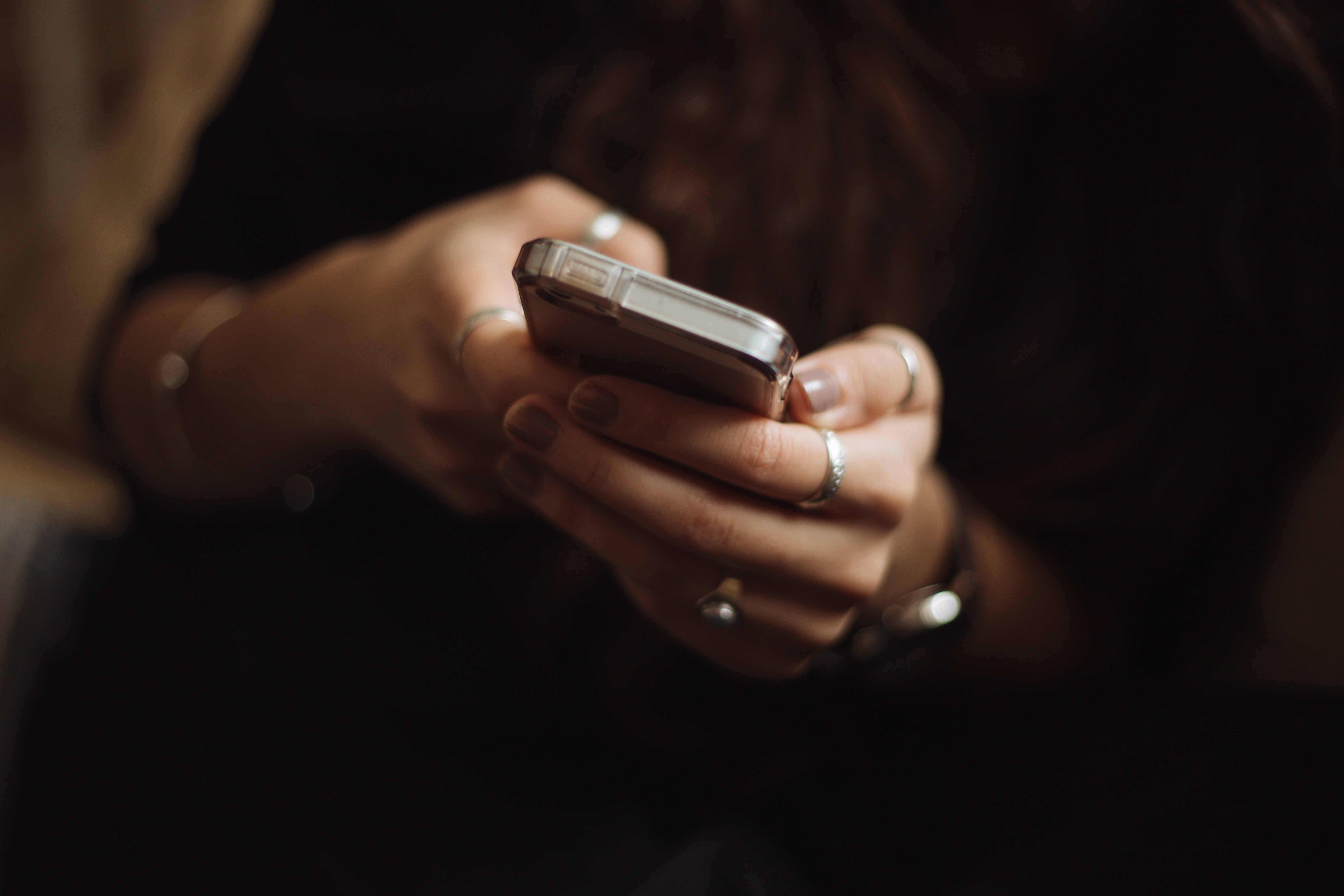 Anatel Endurece Contra Spoofing: O Impacto Profundo no Futuro das Telecomunicações e na Confiança Digital