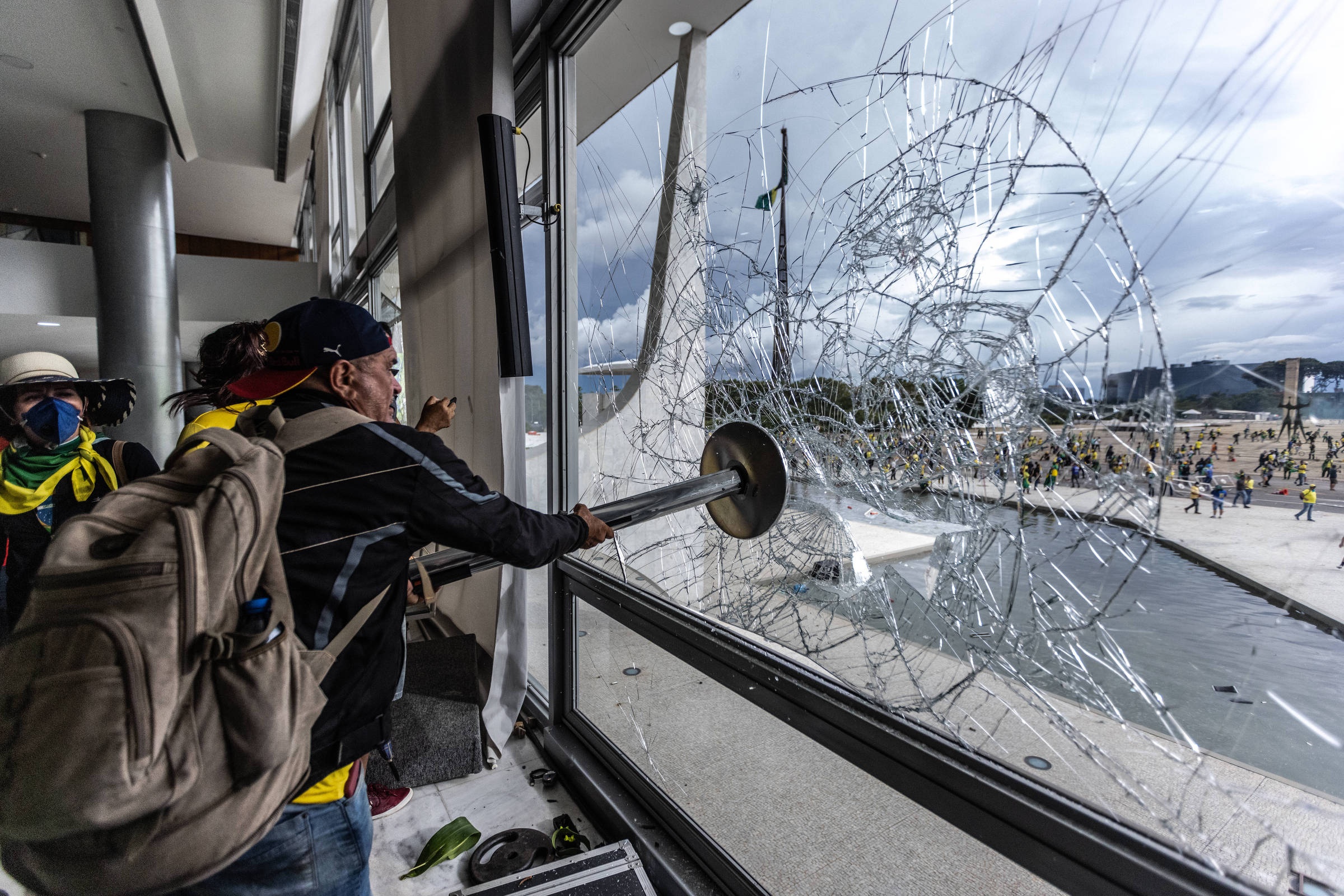 Refúgio a Condenado do 8 de Janeiro na Argentina: Um Precedente de Complexas Ramificações Jurídicas e Diplomáticas