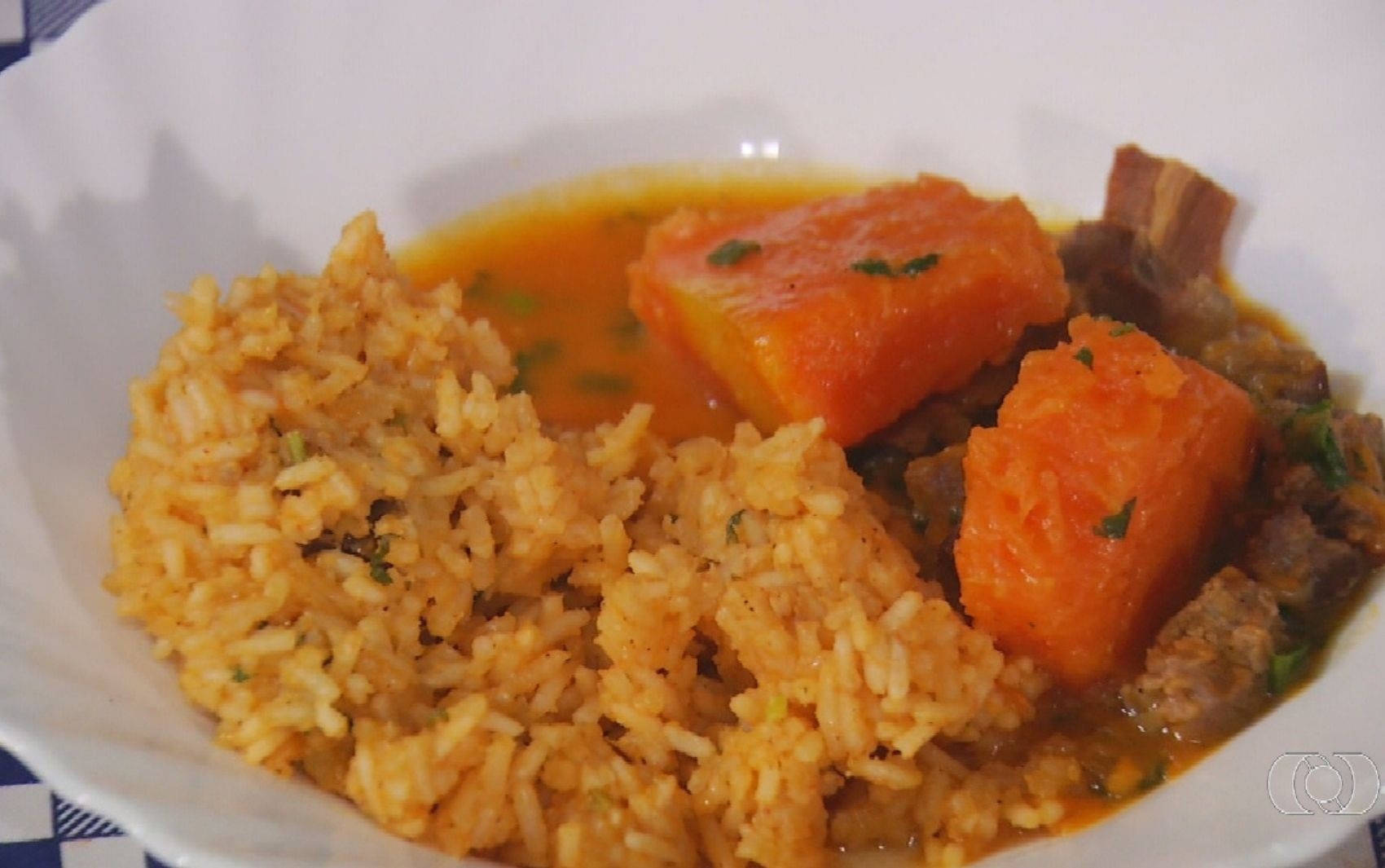 O Arroz Carreteiro Reinventado: Abóbora Gigante Revela a Riqueza Agrícola e Cultural de Goiás