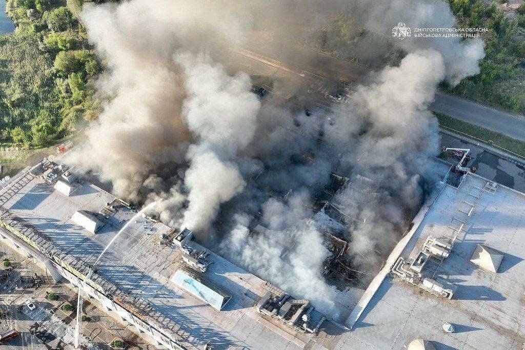 Escalada na Ucrânia: Ataques a civis e o Dilema da Defesa Aérea Global