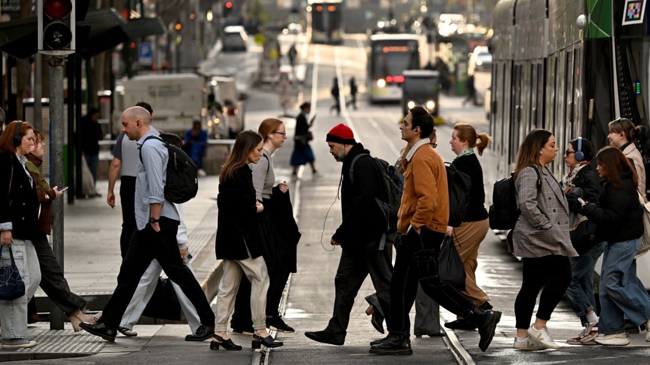 Disparidade Salarial de Gênero Persiste em Cargos de Alta Remuneração na Austrália