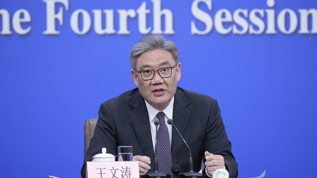 Pequim promete expandir importações em meio a temores de 'choque da China'