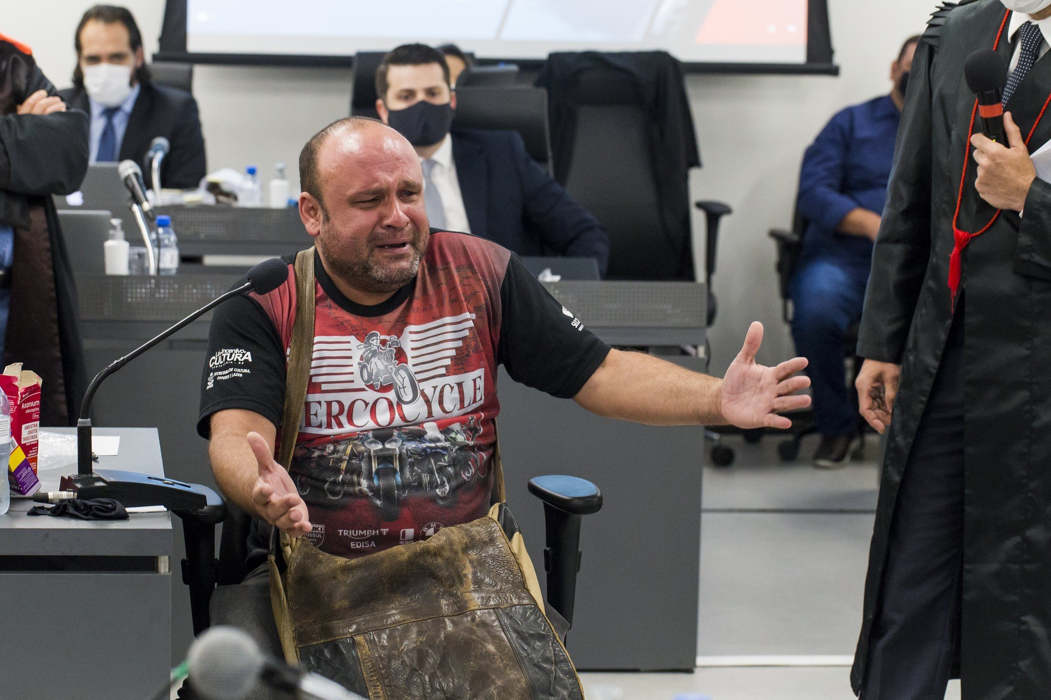 Boate Kiss: Justiça concede liberdade condicional a Luciano Bonilha, assistente de banda condenado por incêndio que matou 242 pessoas
