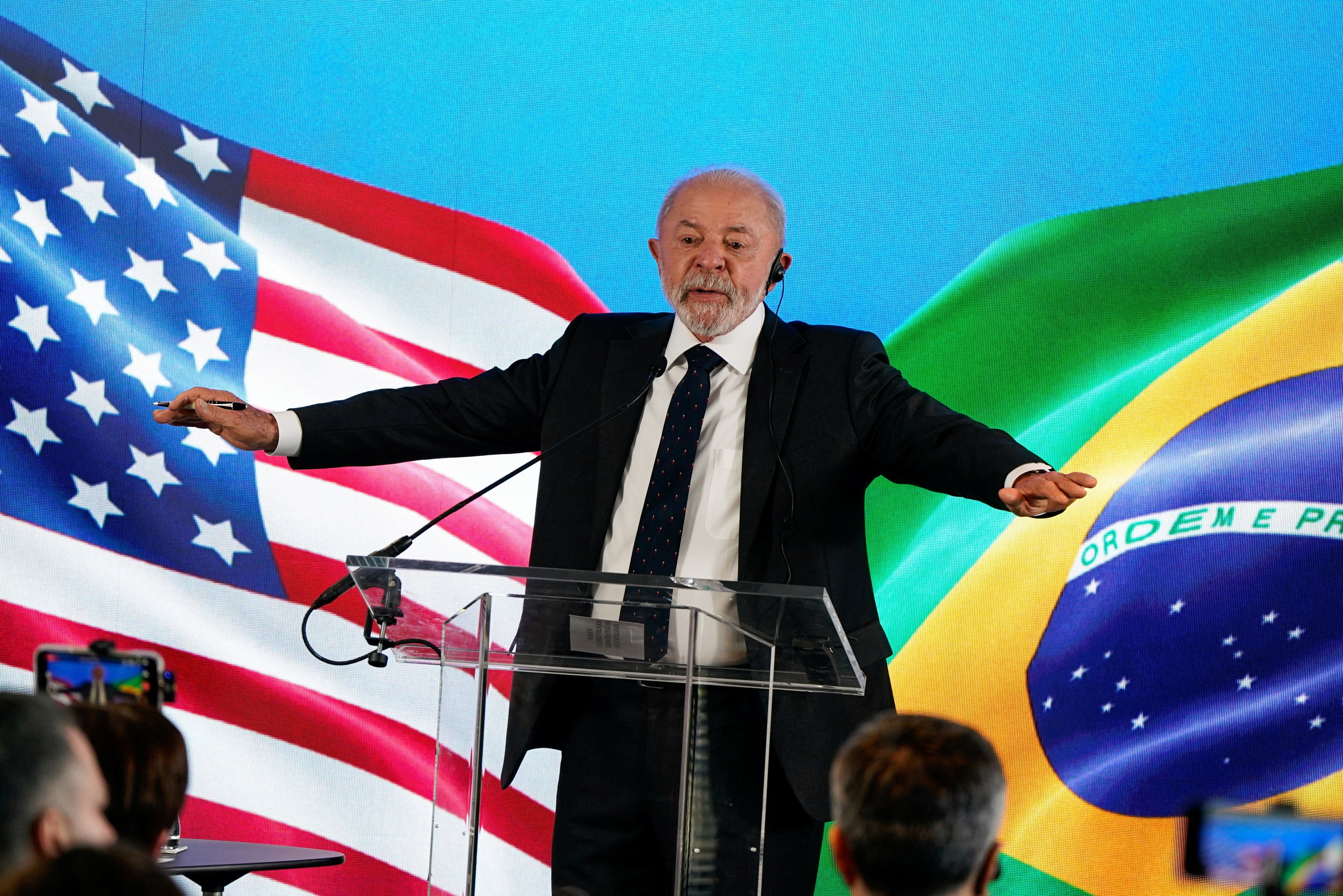 Brasil Responde ao 'Tarifaço' dos EUA: A Lei da Reciprocidade e o Futuro do Comércio Bilateral