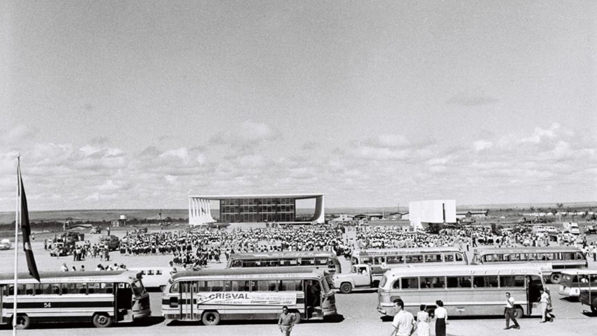 Brasília: A Odisséia de Séculos para Centralizar o Eixo do Poder Nacional