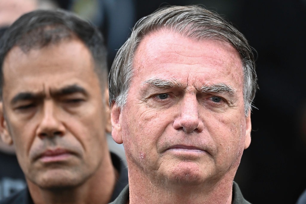 Pneumonia em Idosos: A Ameaça Silenciosa e a Urgência da Vigilância Precoce