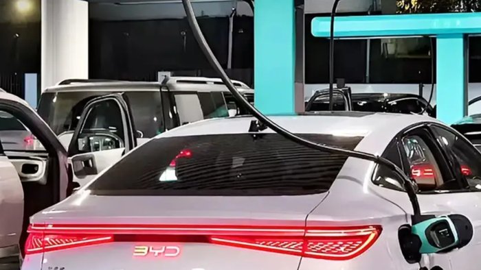 BYD testa recarga ultrarrápida para veículos elétricos que simula experiência de postos de gasolina