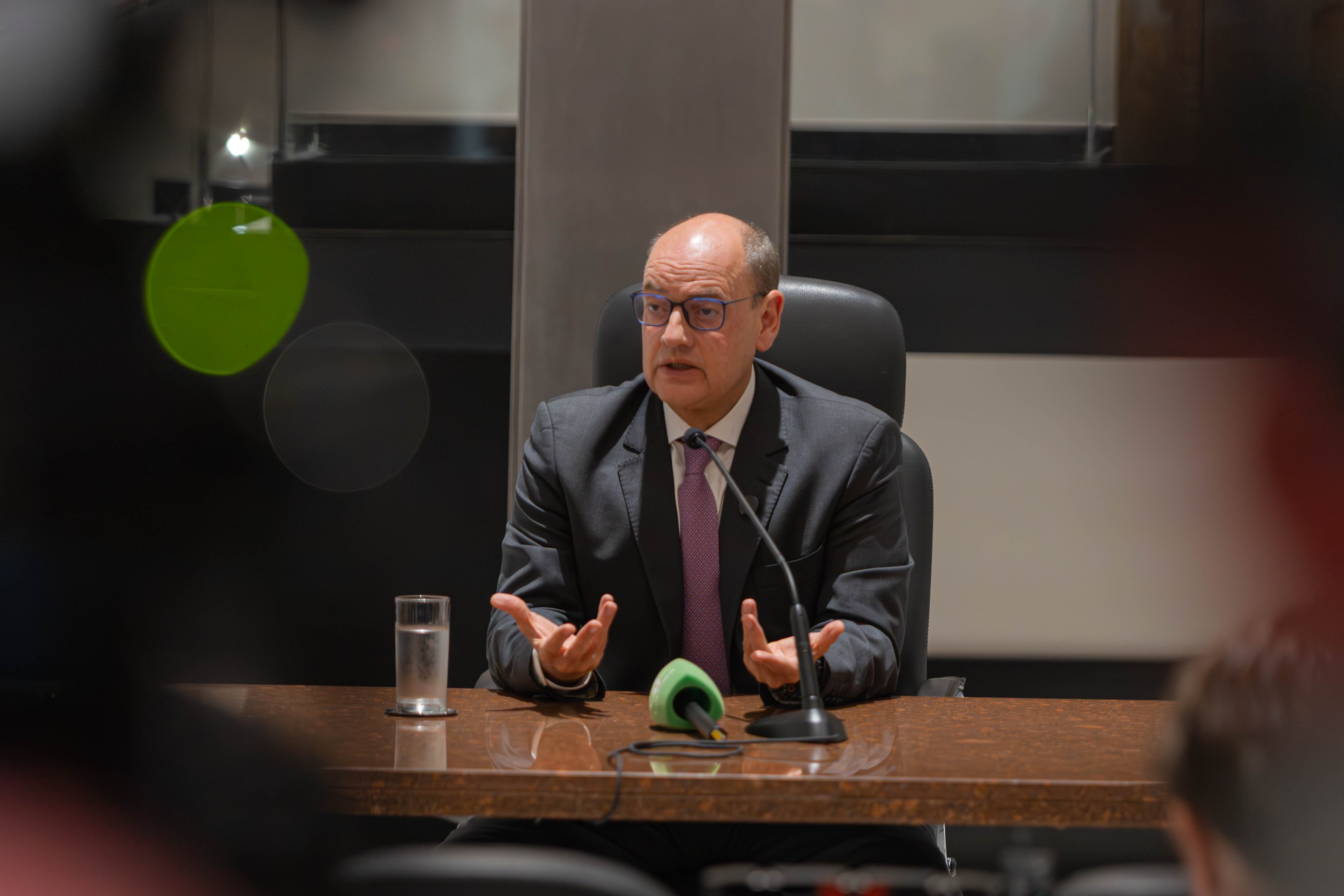 Choque de Transparência no RJ: Exonerações e Auditoria de R$ 81 Bilhões Sinalizam Nova Era de Governança