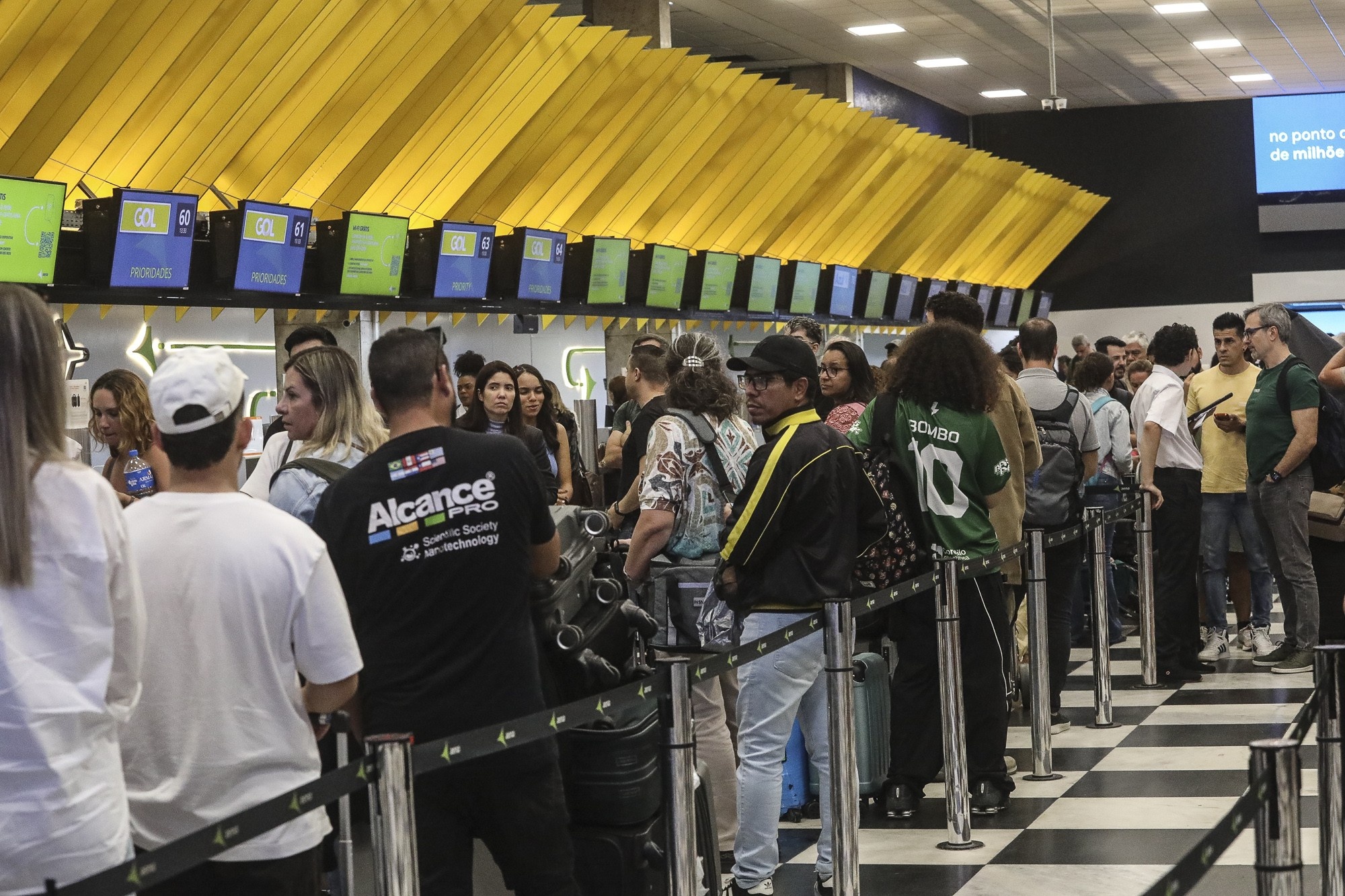 Cade Investiga Latam e Gol por Suspeita de Alinhamento Algorítmico de Preços de Passagens Aéreas