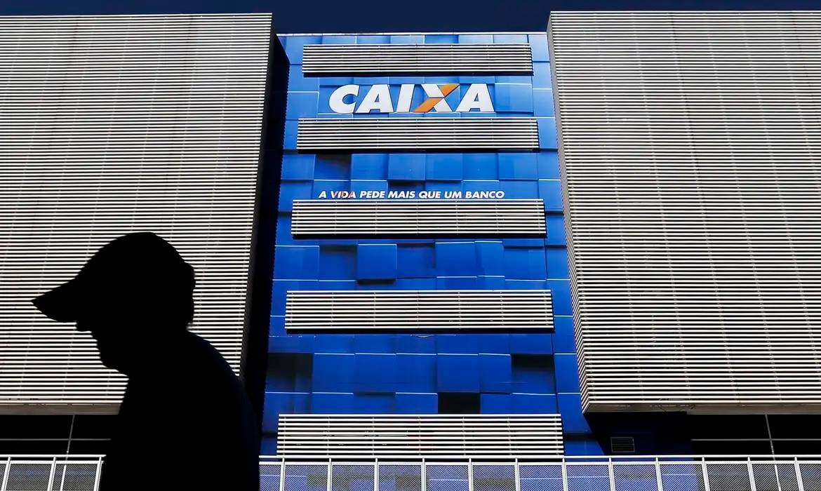 Microcrédito da Caixa Redefine Acesso ao Capital para Empreendedores de Baixa Renda no Brasil