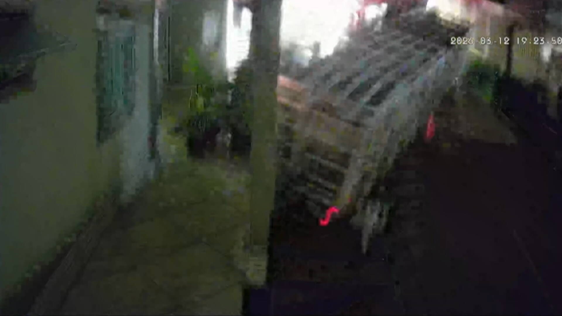 Caminhão de Gás Desgovernado em Betim: O Que o Incidente Revela Sobre Segurança Urbana e Fiscalização