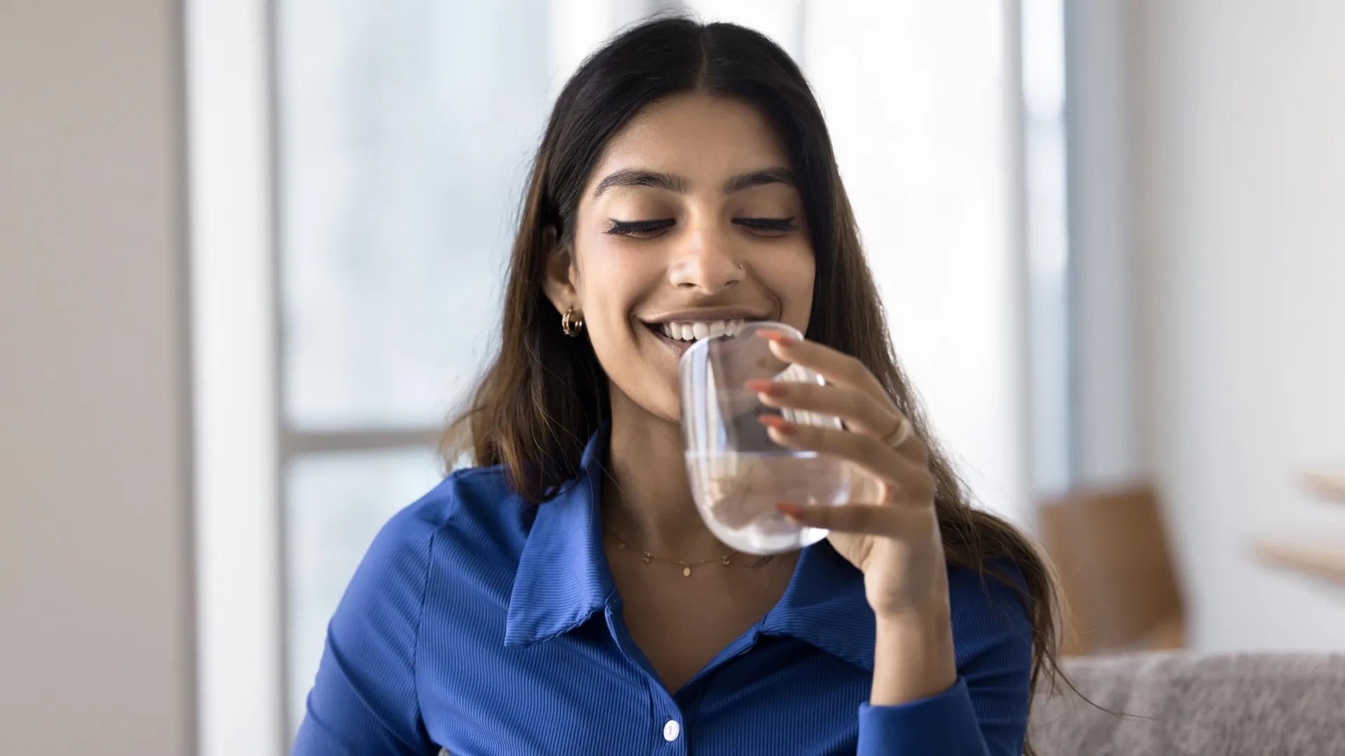 Água Gaseificada e o Metabolismo: A Nuance Científica Sobre Seu Papel na Gestão do Peso