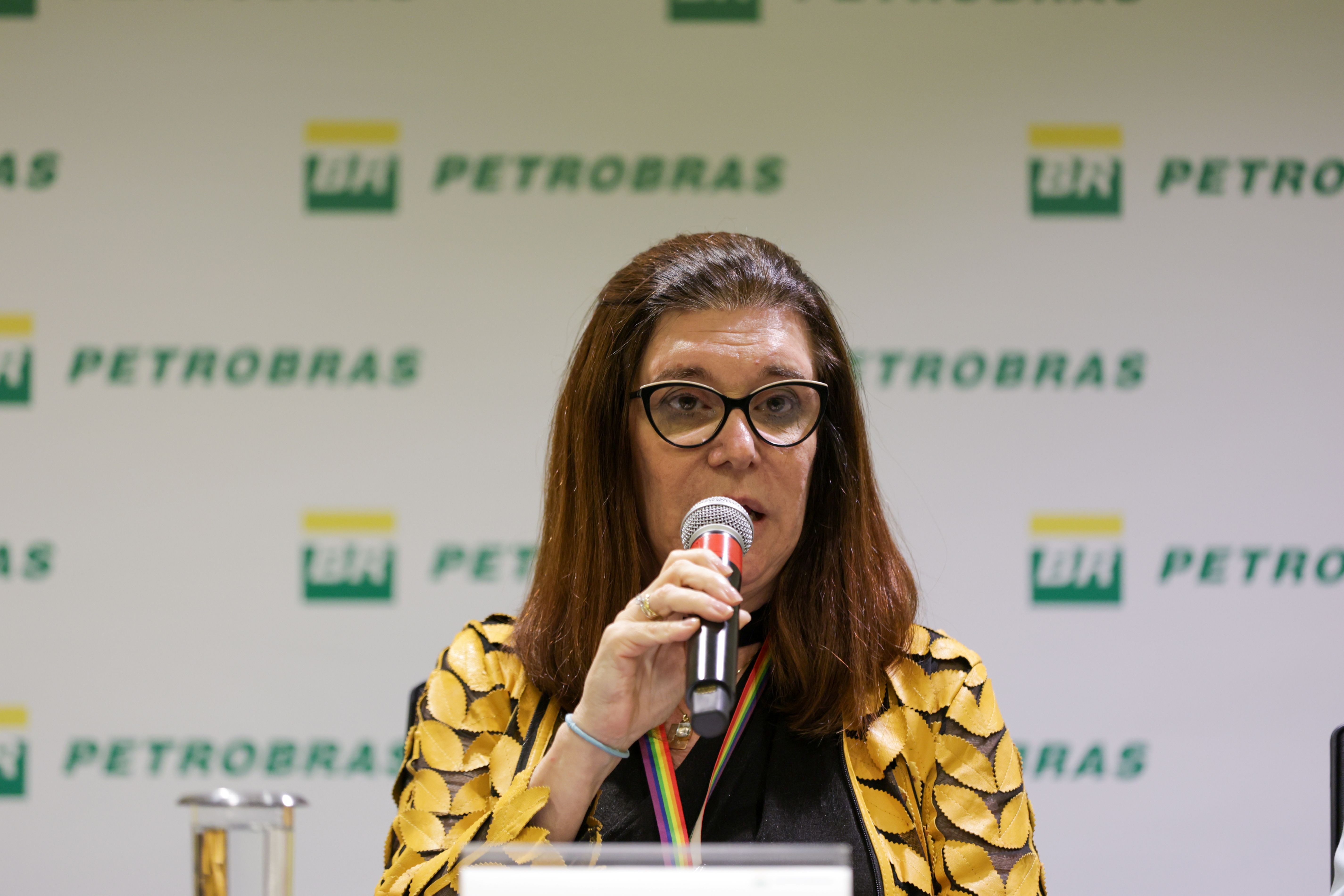 CEO da Petrobras destaca lucro recorde e alerta investidores: 'Quem apostar contra vai perder'
