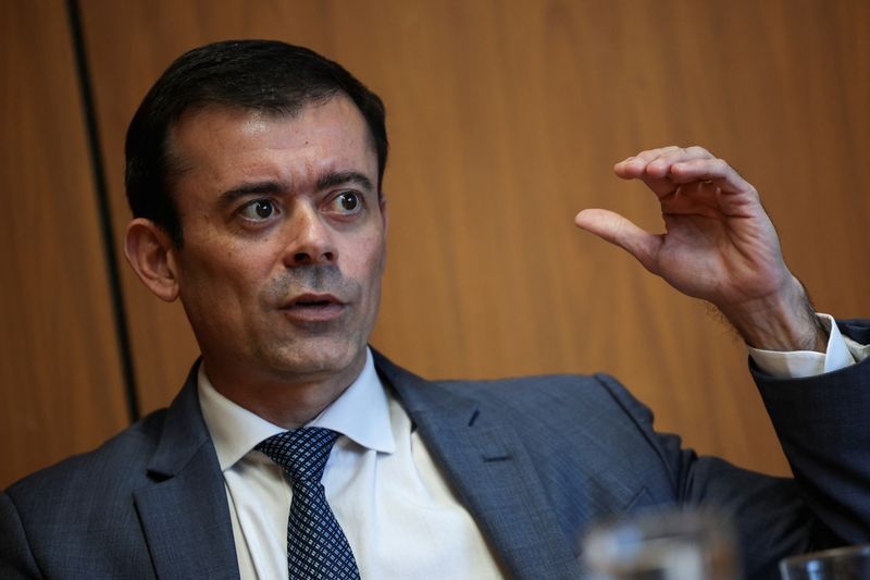 Acordo Federativo sobre Diesel: Estados e União Buscam Estabilidade em Meio à Crise Global