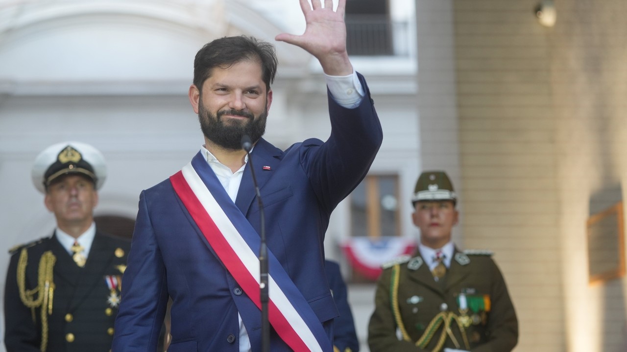 A Disputa Silenciosa Submarina: O Cabo Óptico China-Chile e o Equilíbrio de Poder Digital na América Latina