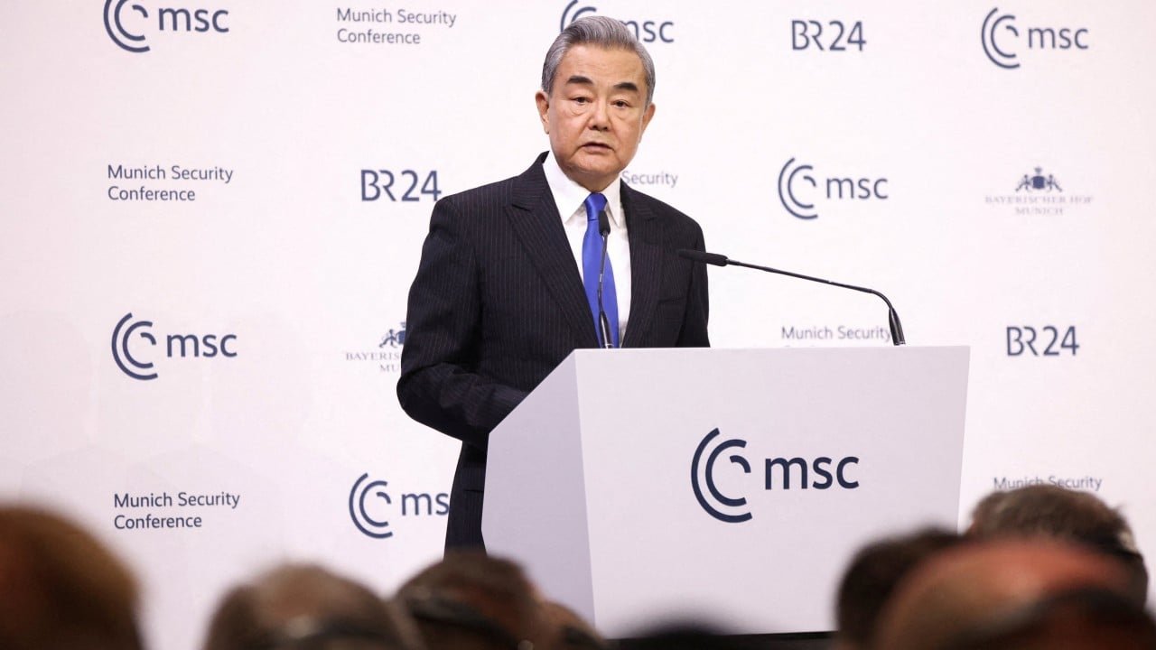 China insta Israel a encerrar guerra no Irã e critica ataques EUA-Israel