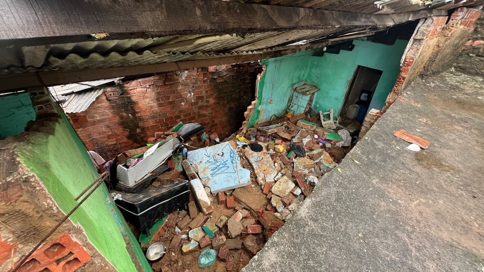 Grande Recife Sob Chuva: A Crise de Infraestrutura e o Apelo Urgente por Resiliência Urbana