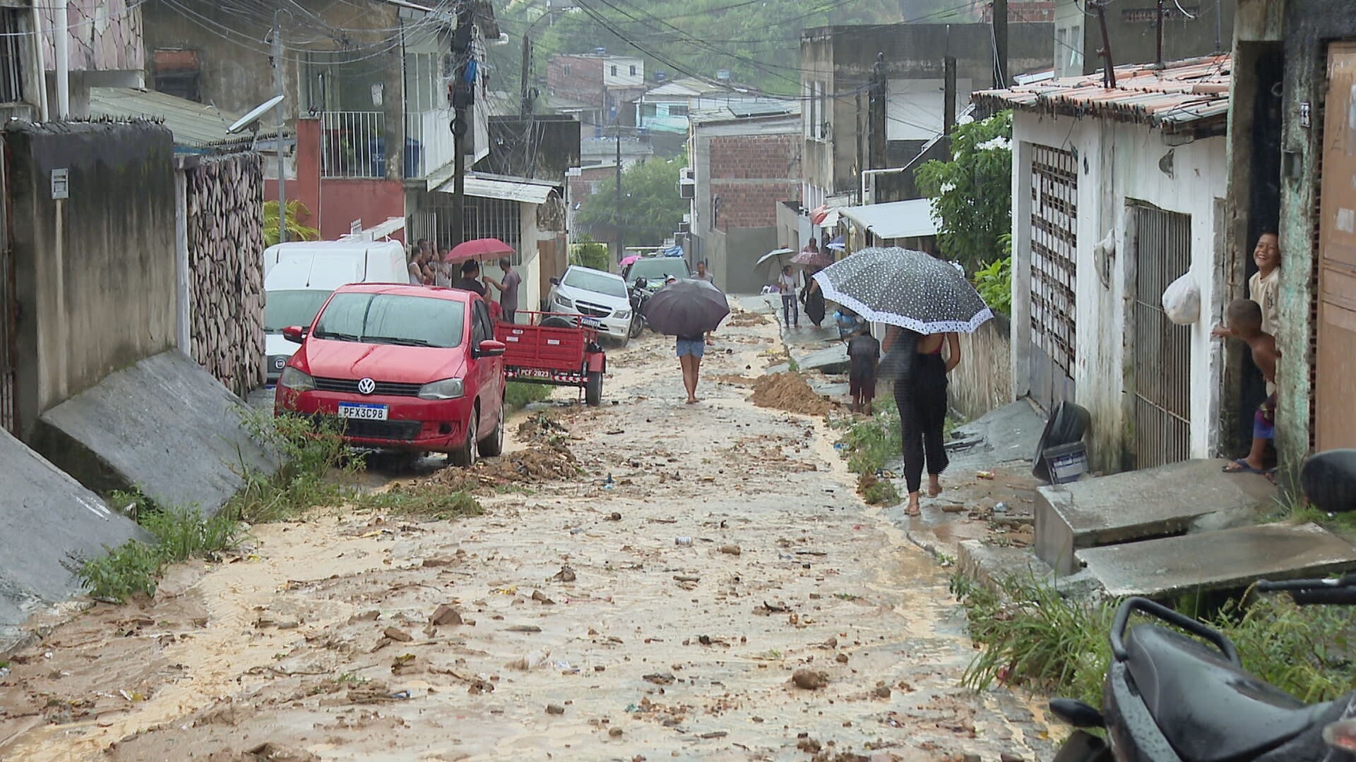 Pernambuco sob Alerta Hídrico: As Chuvas Persistentes e o Desafio da Resiliência Urbana no Grande Recife
