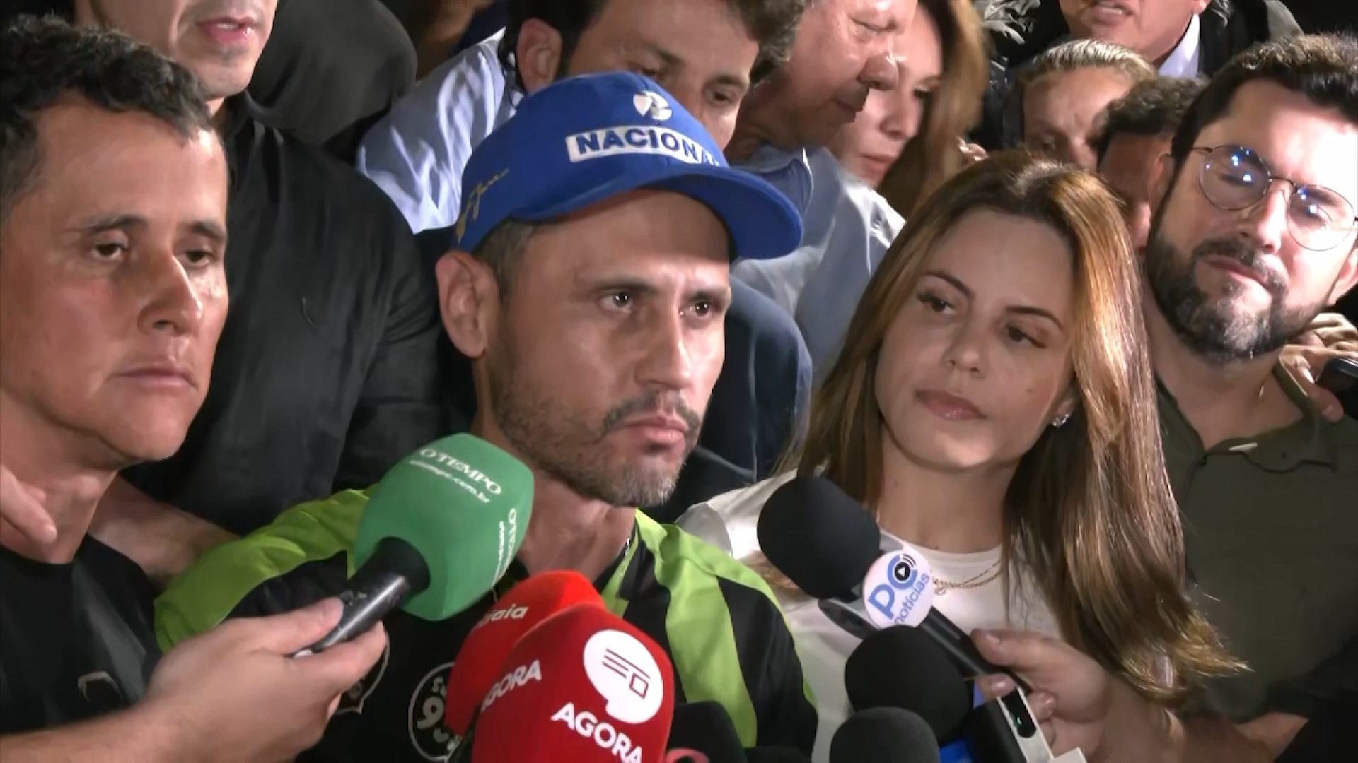 Análise da Volatilidade Política em Minas Gerais: O Caso Cleitinho Azevedo e as Eleições de 2026