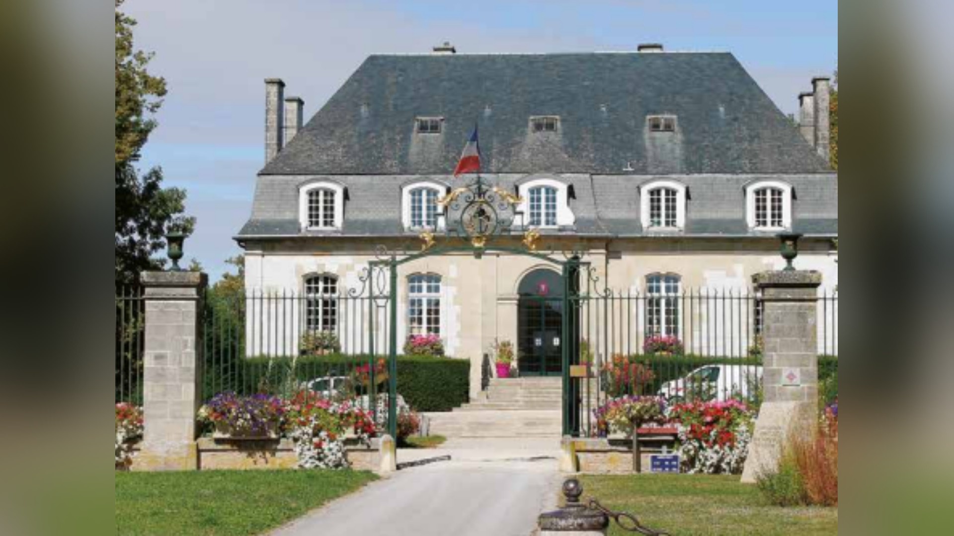 Coincidência Nomes em Eleição Francesa: O Eco da História na Política Local