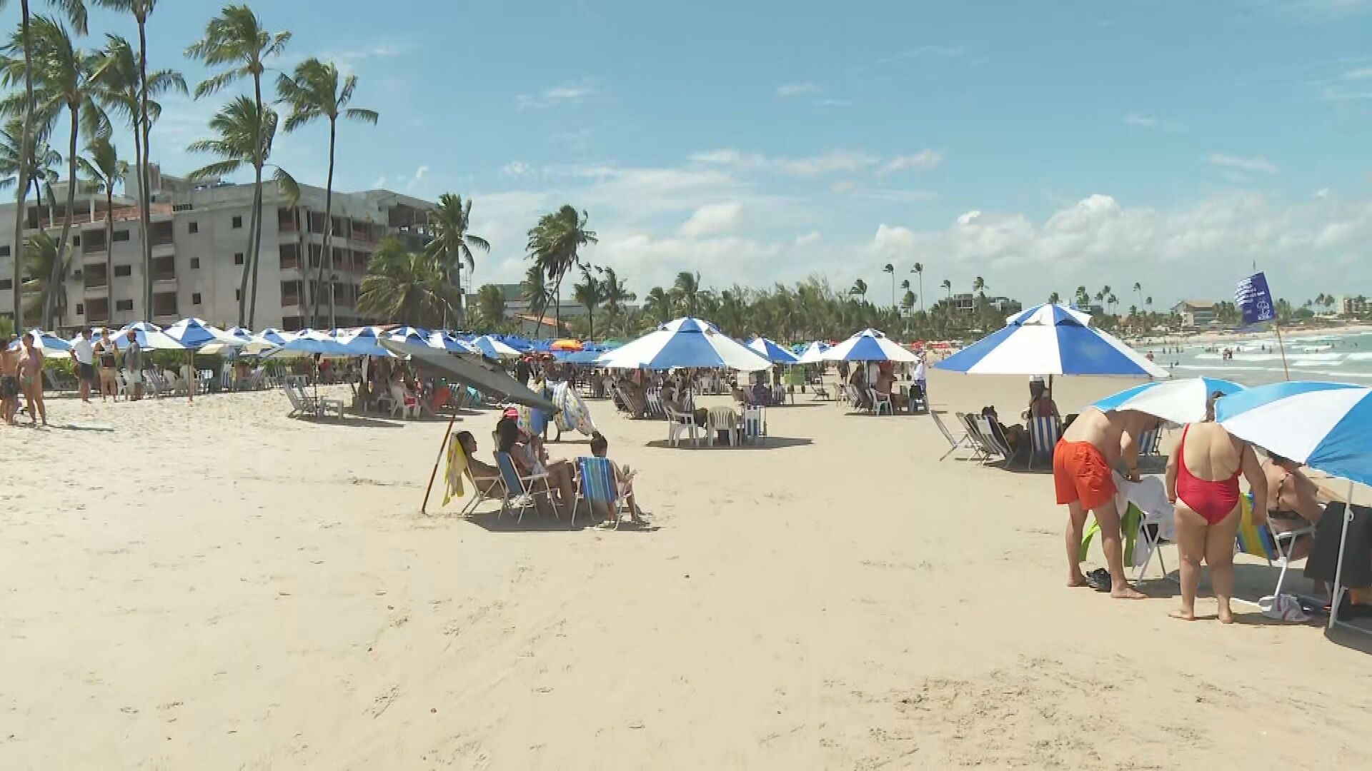 Segurança em Porto de Galinhas: Abordagem Policial Acende Alerta sobre Desafios Turísticos e Sociais