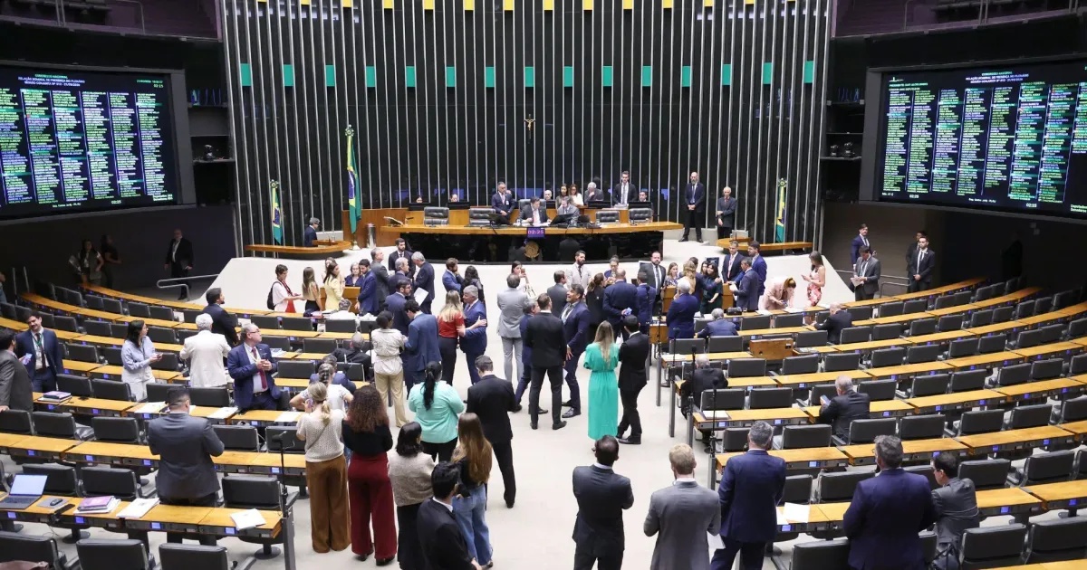 Congresso Reverte Veto e Reconfigura Financiamento Municipal: Um Alerta para a Gestão Fiscal