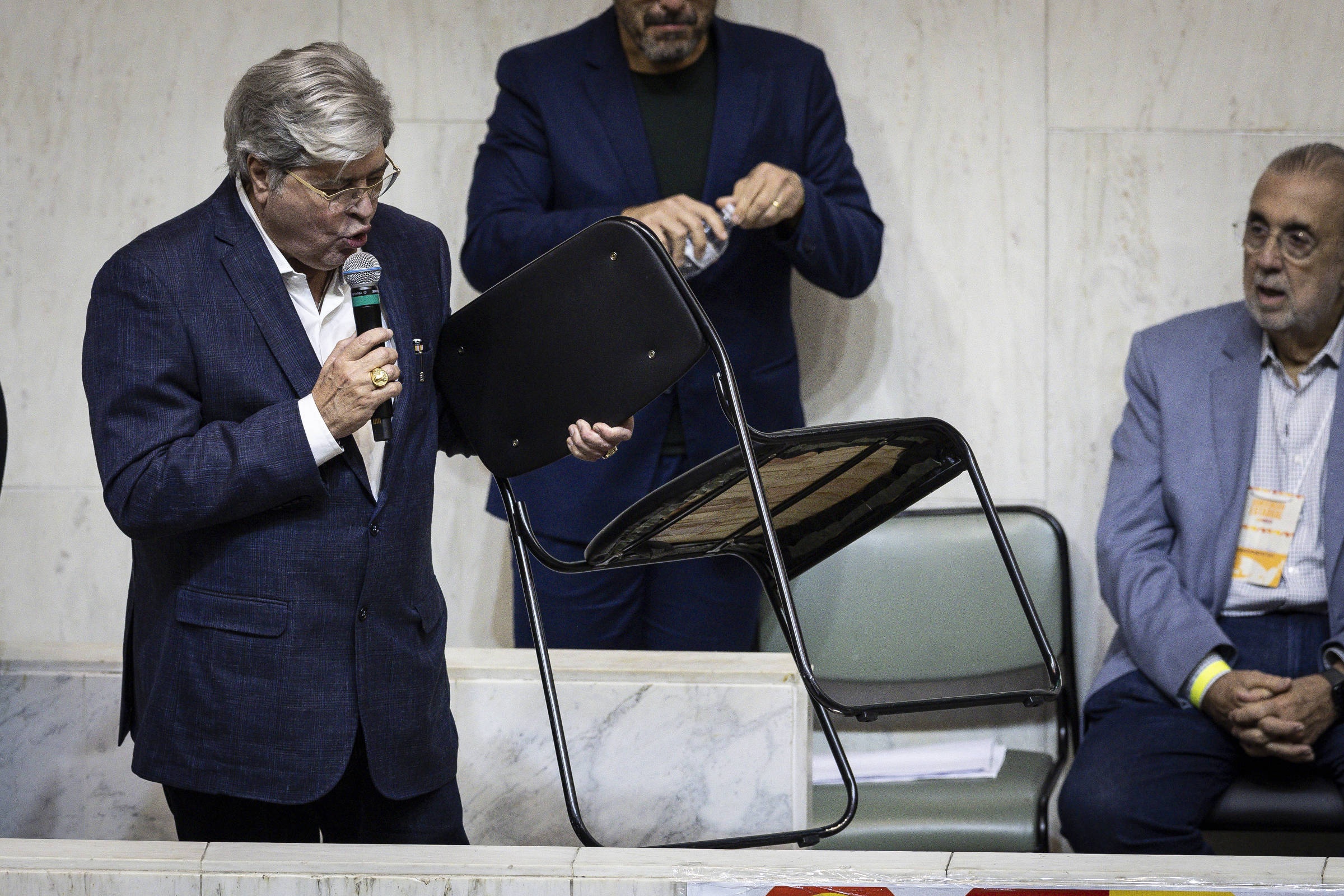 Convenção do PSB em SP: Retórica Eleitoral entre Agressão Simbólica e Debates Essenciais sobre o Futuro do Estado