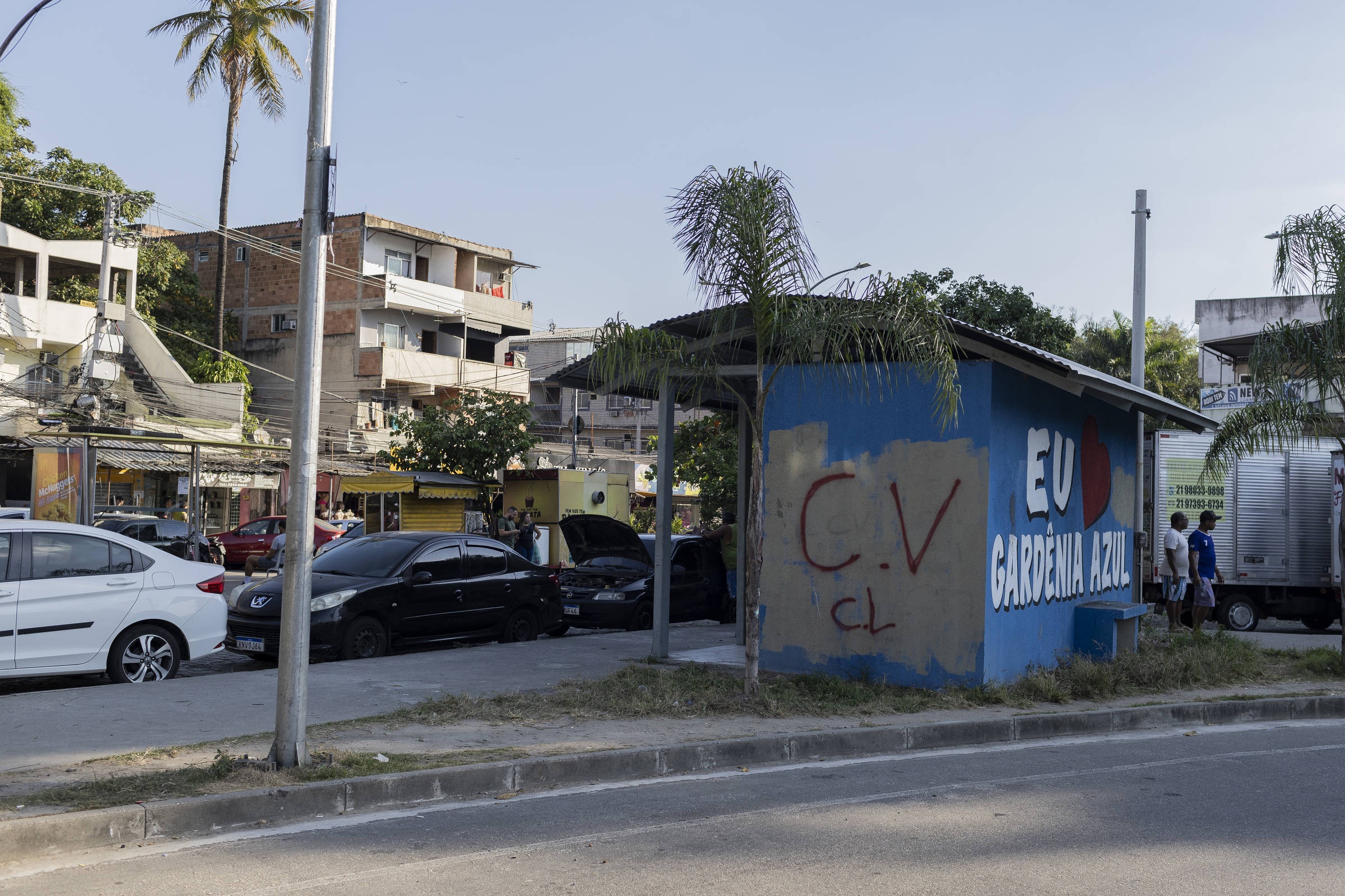 A Conexão Oculta: Crime Organizado e Seus Pilares na Política Brasileira