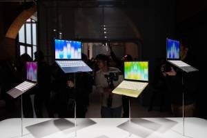 Apple Apresenta MacBook Neo e iPhone 17e e Atualiza Linha Principal