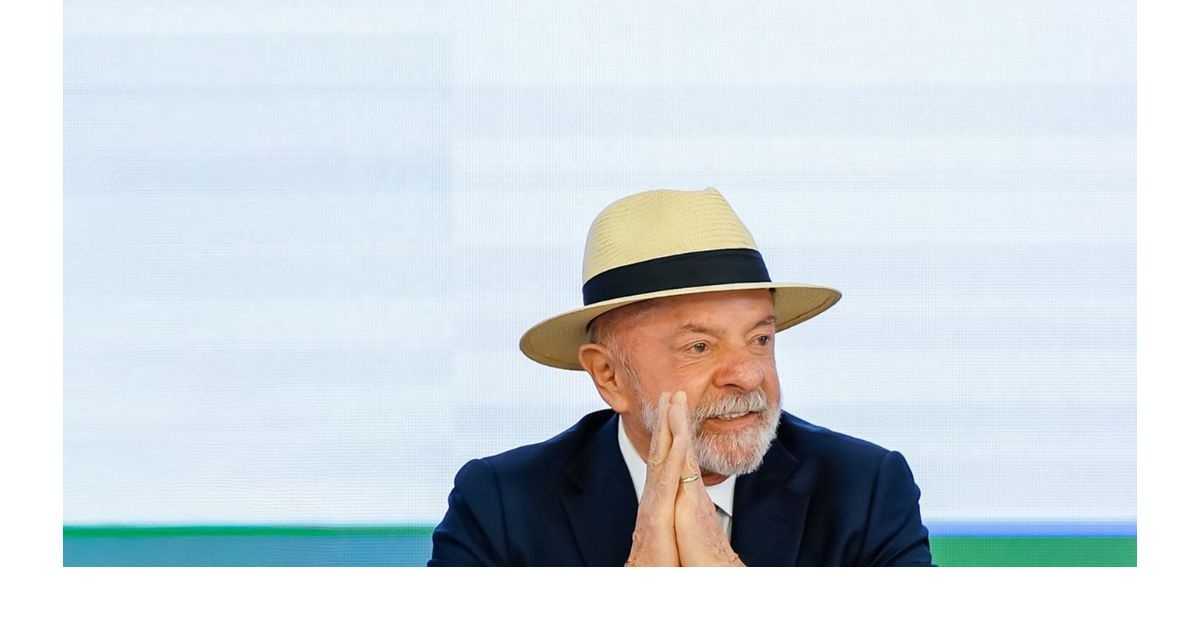 Estabilidade nas Pesquisas e a Sombra do Tarifaço: O Cenário Político-Econômico em Xeque