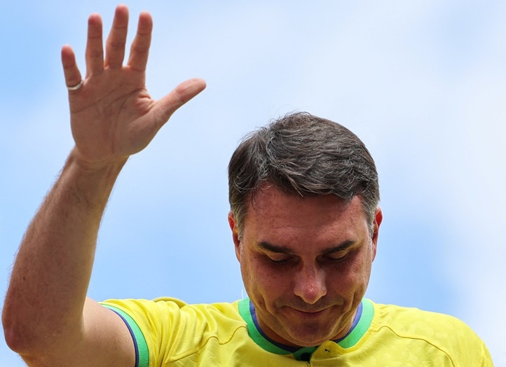 Disputa Presidencial Mais Acirrada: Datafolha Revela Queda na Vantagem de Lula e Sinal de Alerta para o Mercado