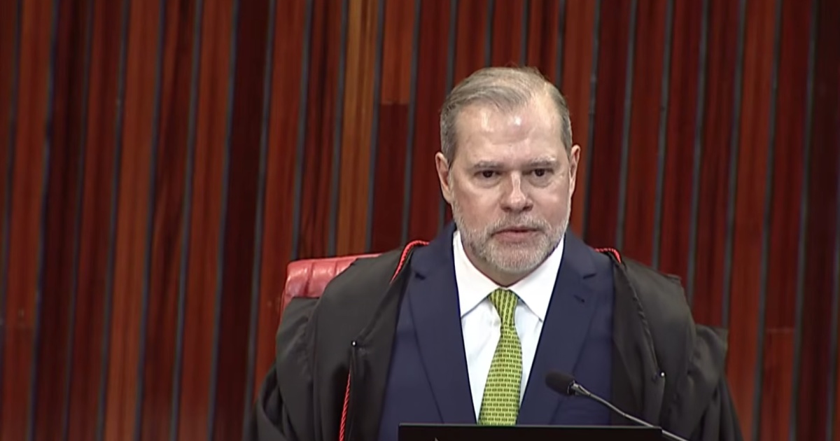 Precedente Eleitoral: Suspensão de Campanha de Renan Santos Gera Críticas e Acende Alerta sobre o Alcance da Justiça