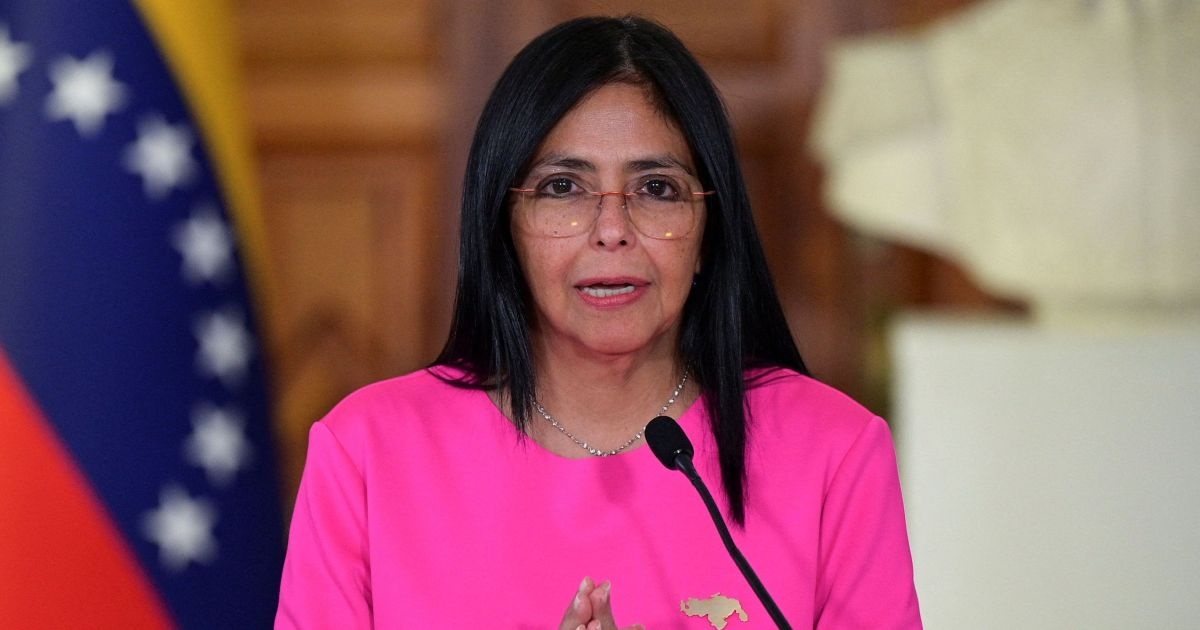 Venezuela e EUA Selam Acordo Petrolífero Bilateral de 25 Anos: Implicações para a Soberania e Economia Regional