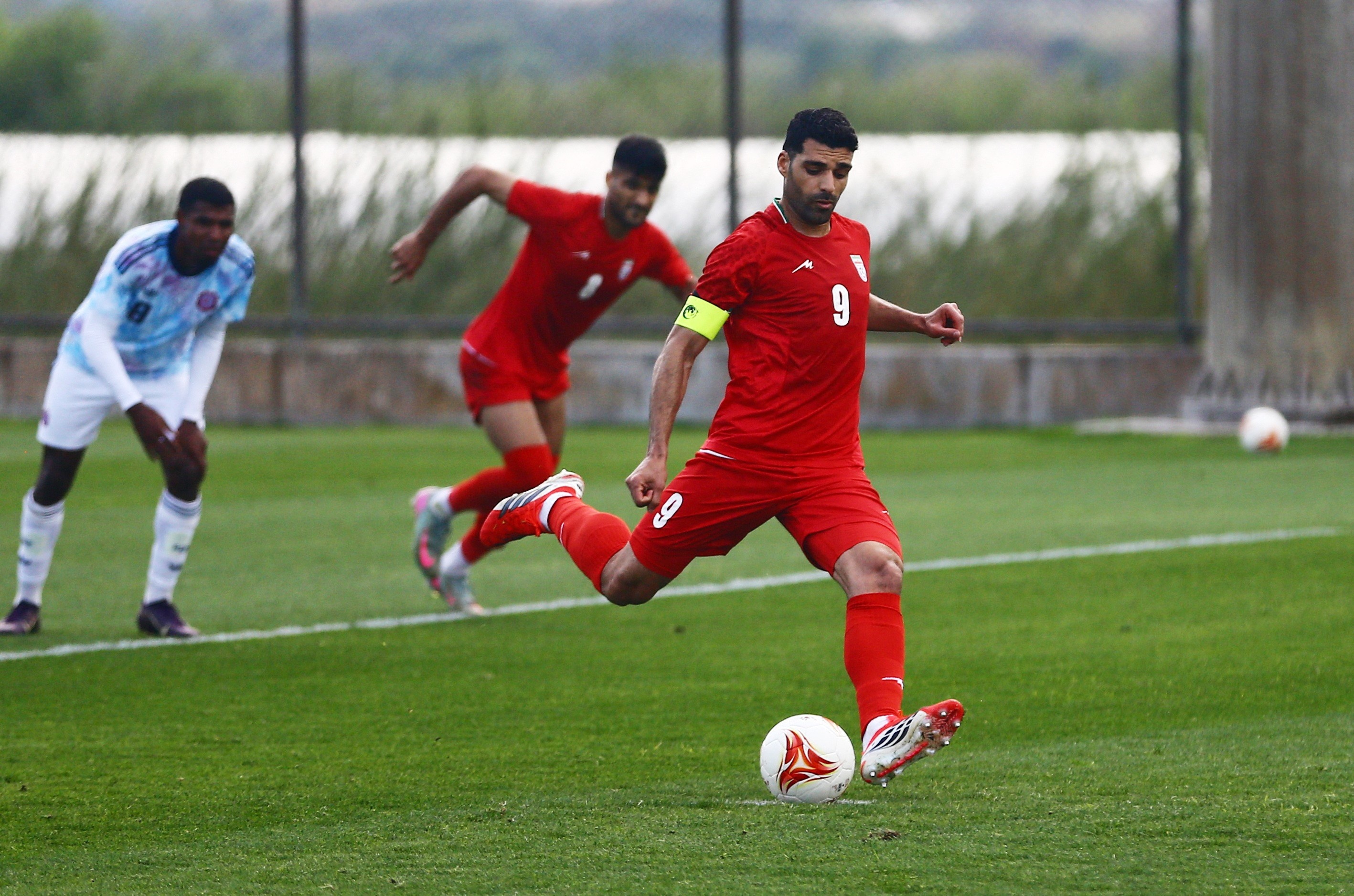 Crise Diplomática no Futebol: Delegação Iraniana é Barrada no Canadá, Gerando Incertezas para a Copa do Mundo