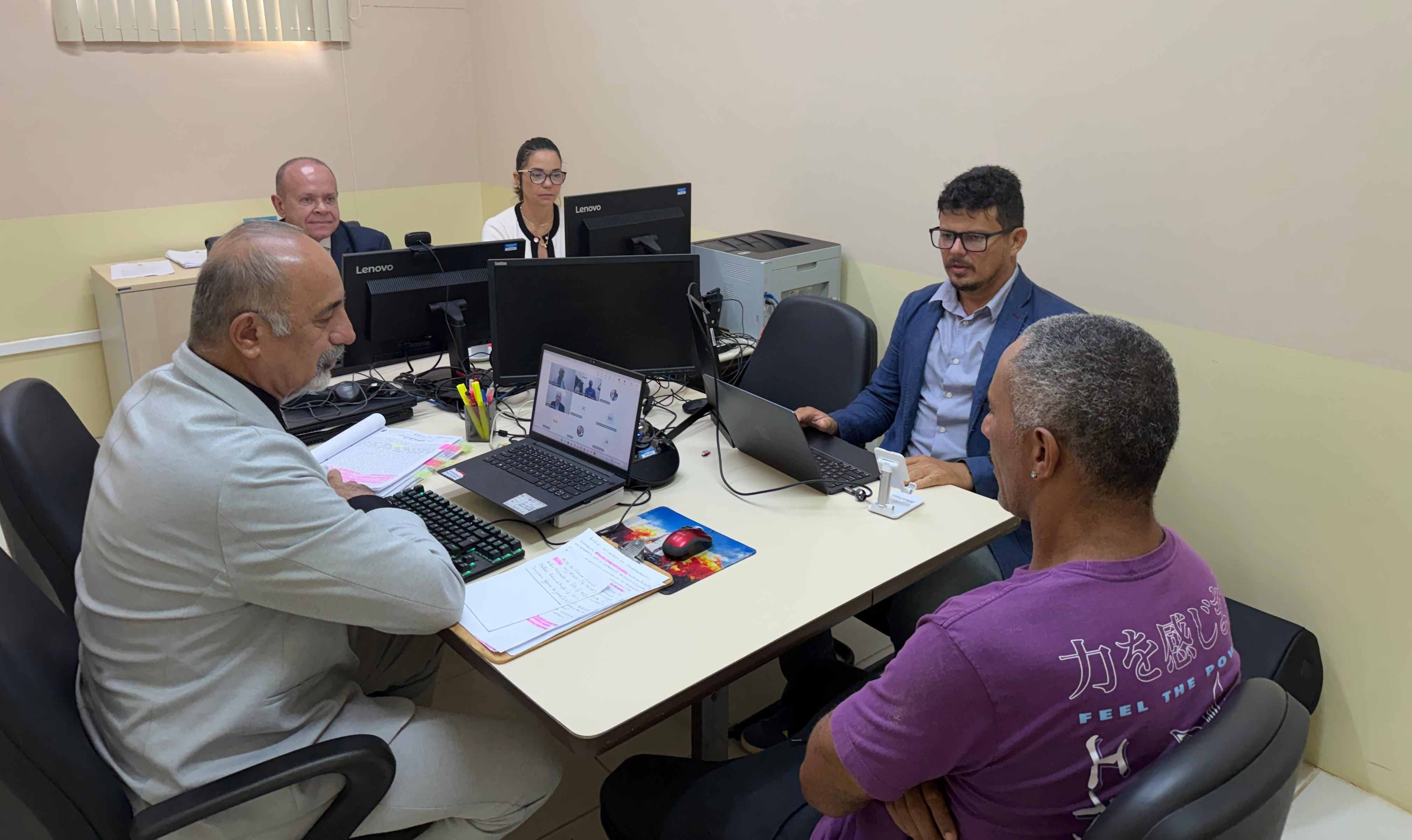 Justiça em Noronha: Audiência de Delegado Réu por Homicídio Reabre Debate sobre Segurança e Abuso de Poder