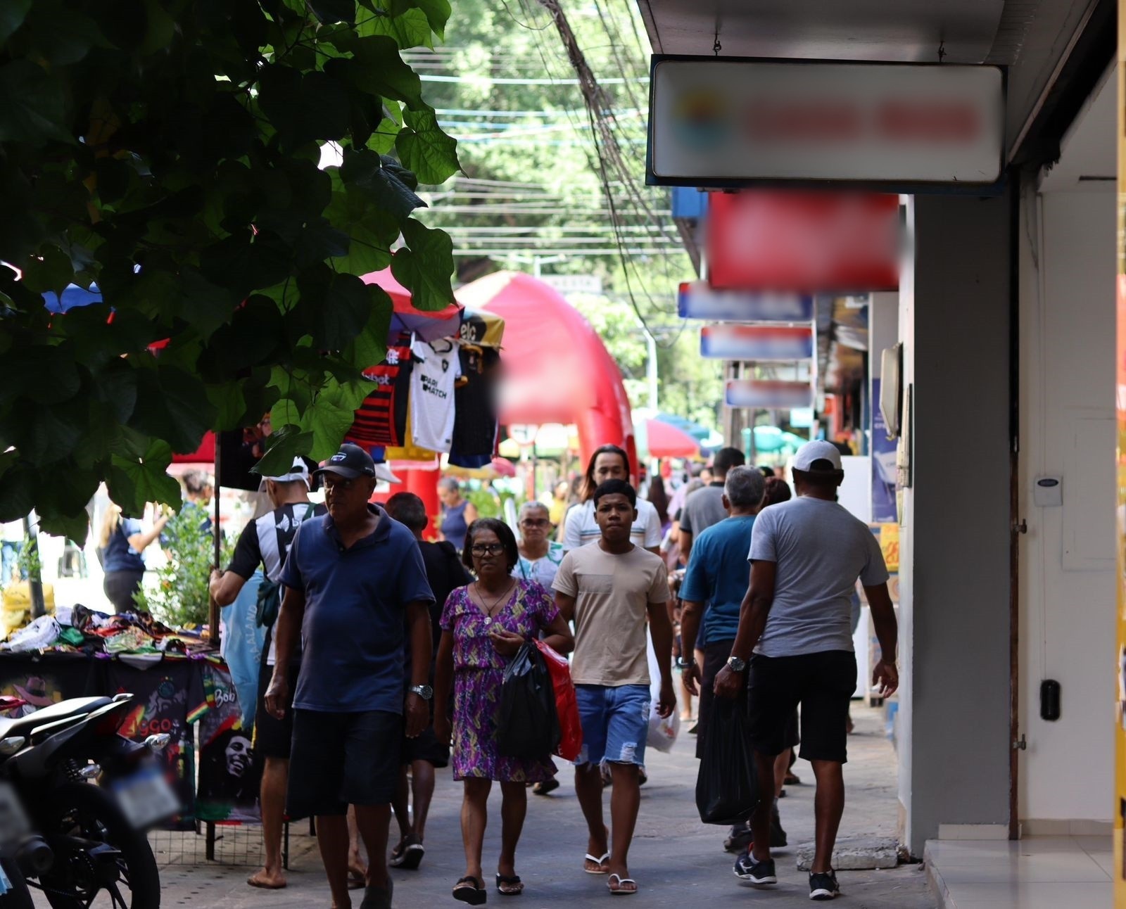 Dia do Trabalhador em Teresina: Uma Análise da Dinâmica Econômica e Social Regional
