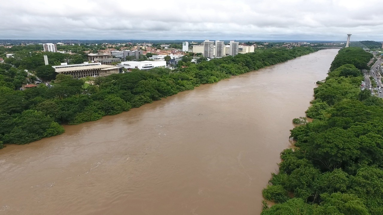 Piauí: Rios em Estagnação Preocupante Revelam Lacunas Críticas na Gestão Ambiental