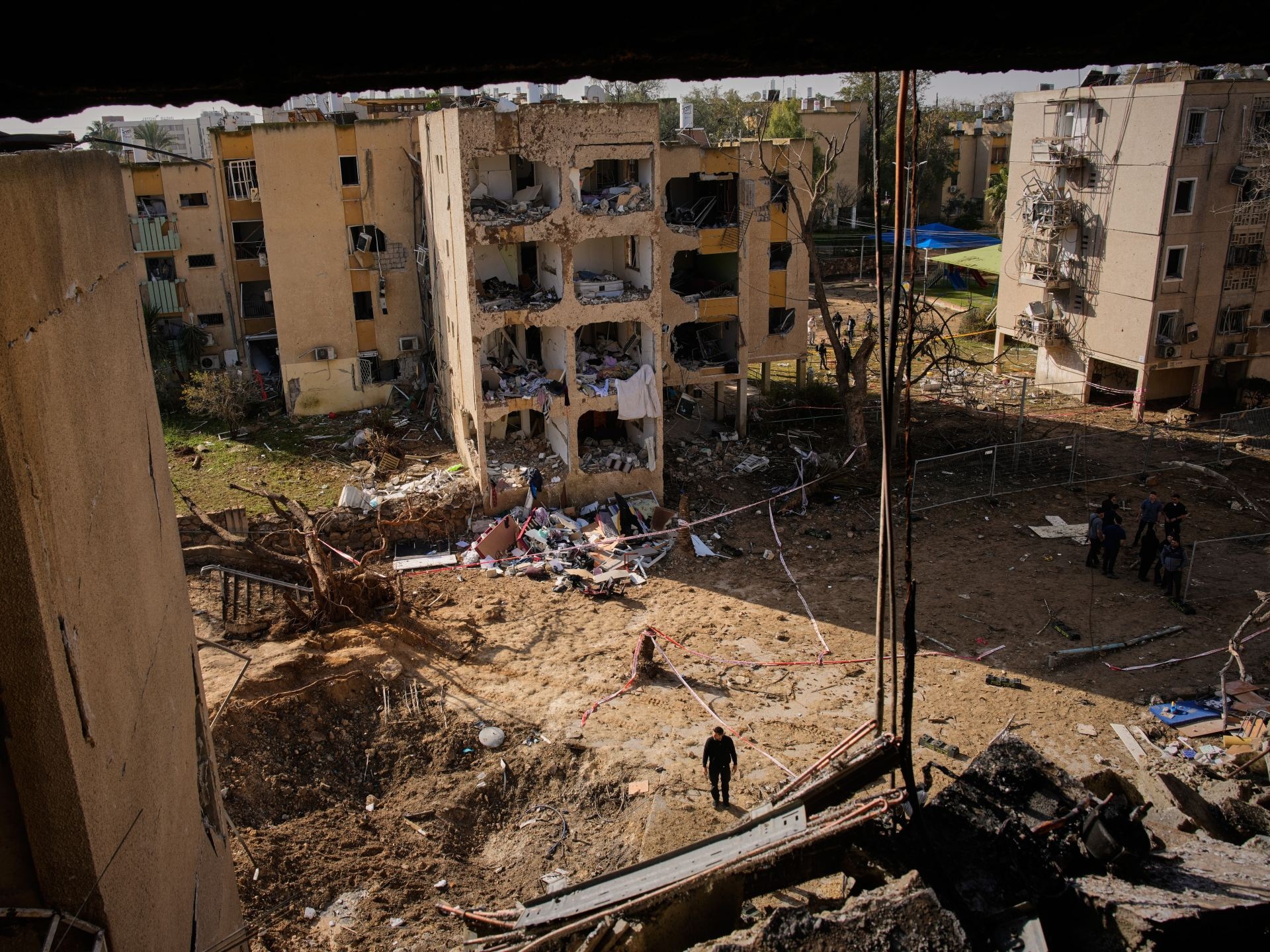 Escalada Israel-Irã: Mísseis Atingem Cidades Chave, Reconfigurando o Equilíbrio de Poder Regional