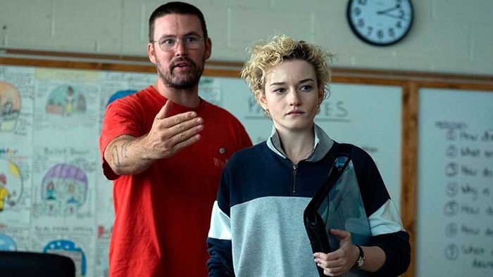 Zach Cregger e a Reinvenção de Resident Evil: Por Que o Inusitado Pode Ser o Futuro das Adaptações de Games