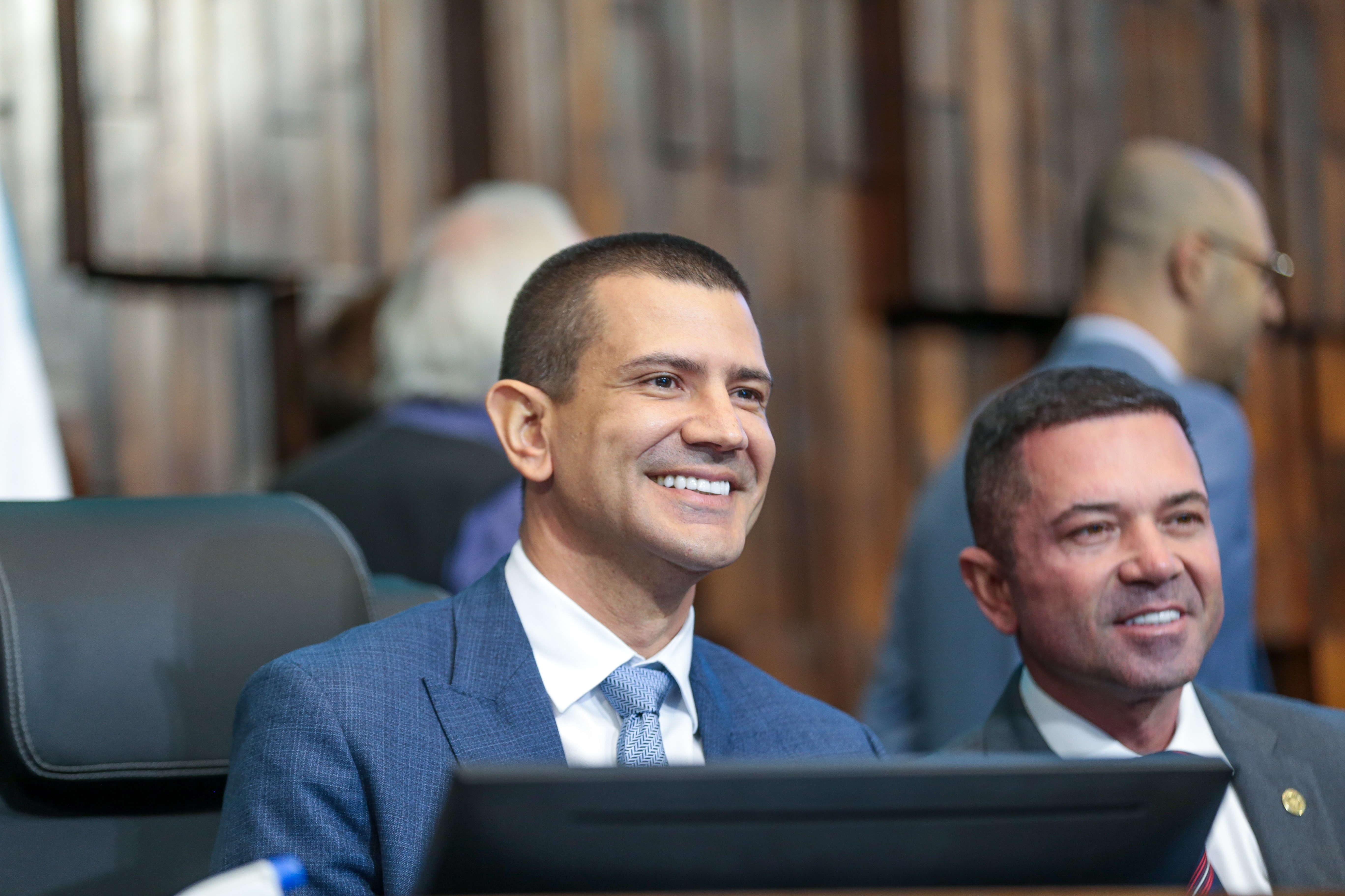 Crise Sucessória no Rio: Presidente da Alerj Pede Assunção Imediata do Governo, Aprofundando o Impasse Político